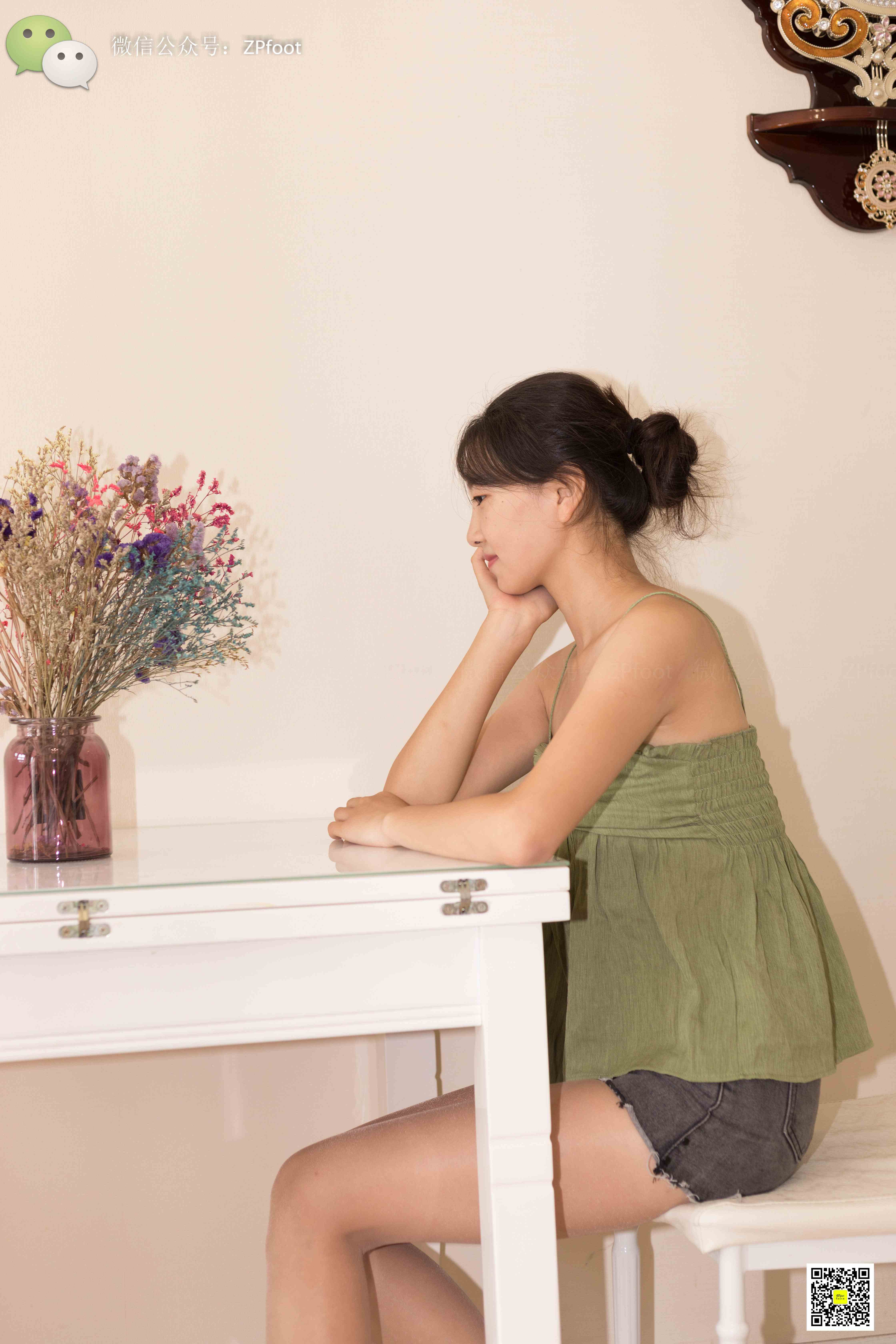 China Beauty Legs and feet 1155