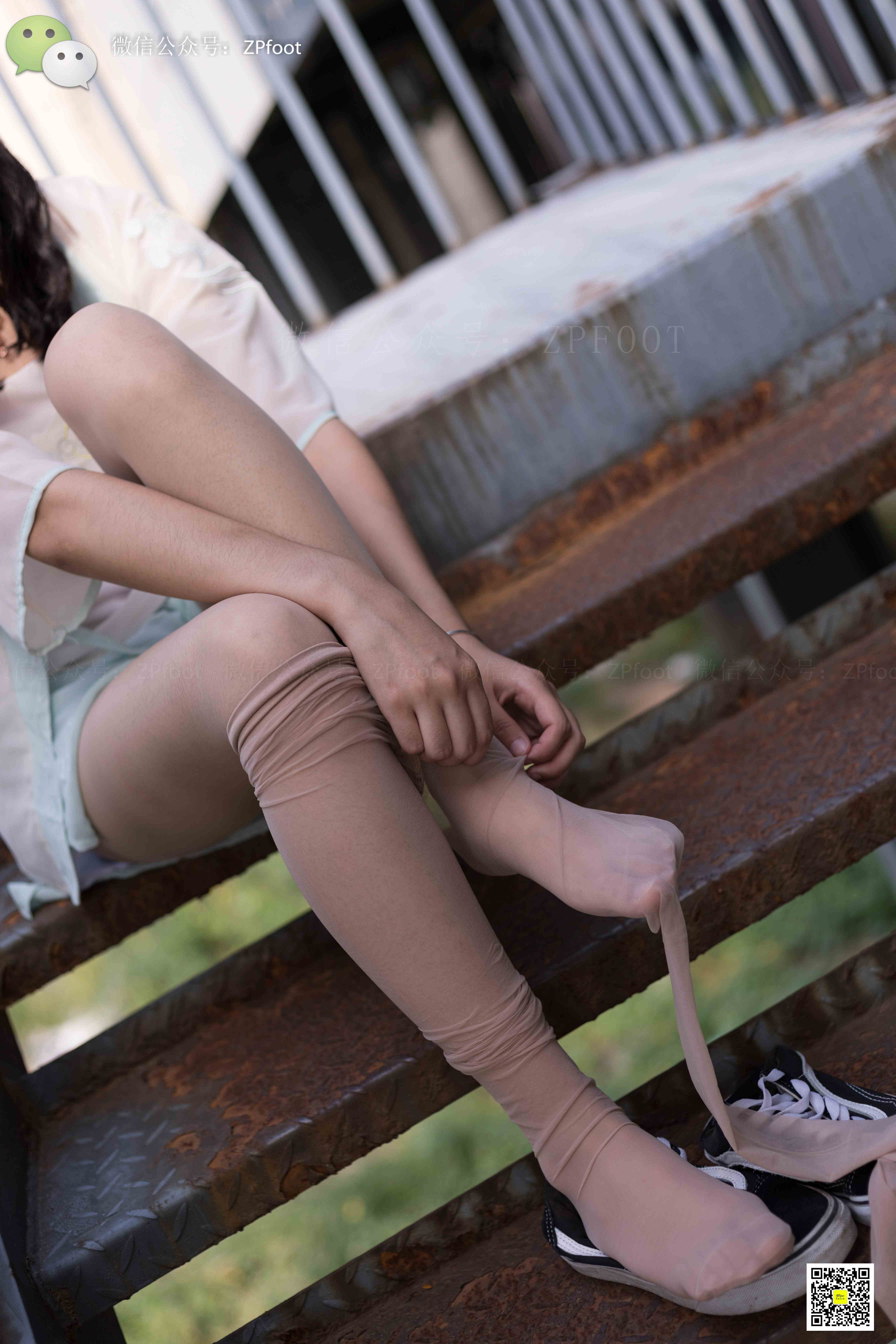 China Beauty Legs and feet 1160