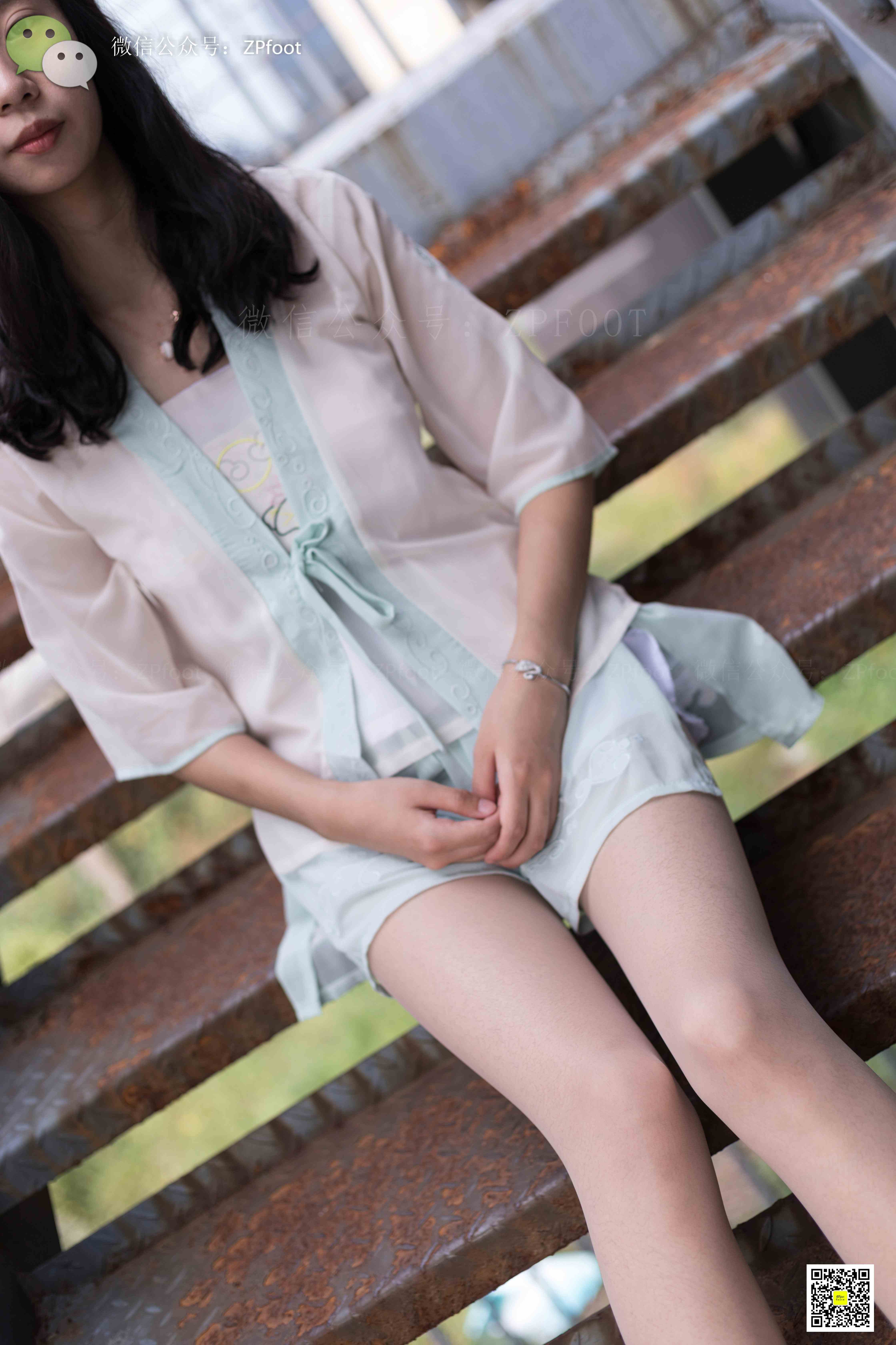 China Beauty Legs and feet 1160