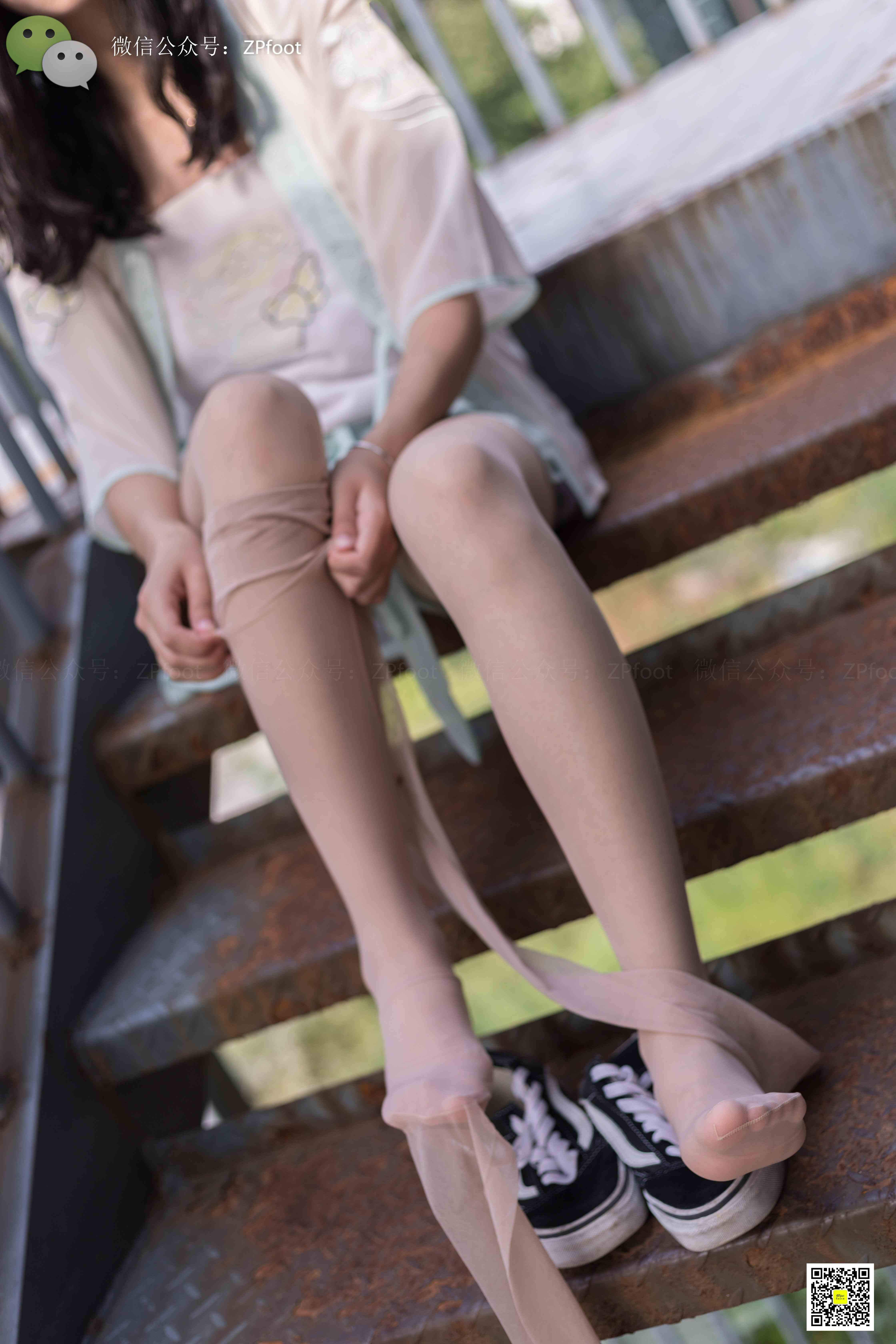 China Beauty Legs and feet 1160