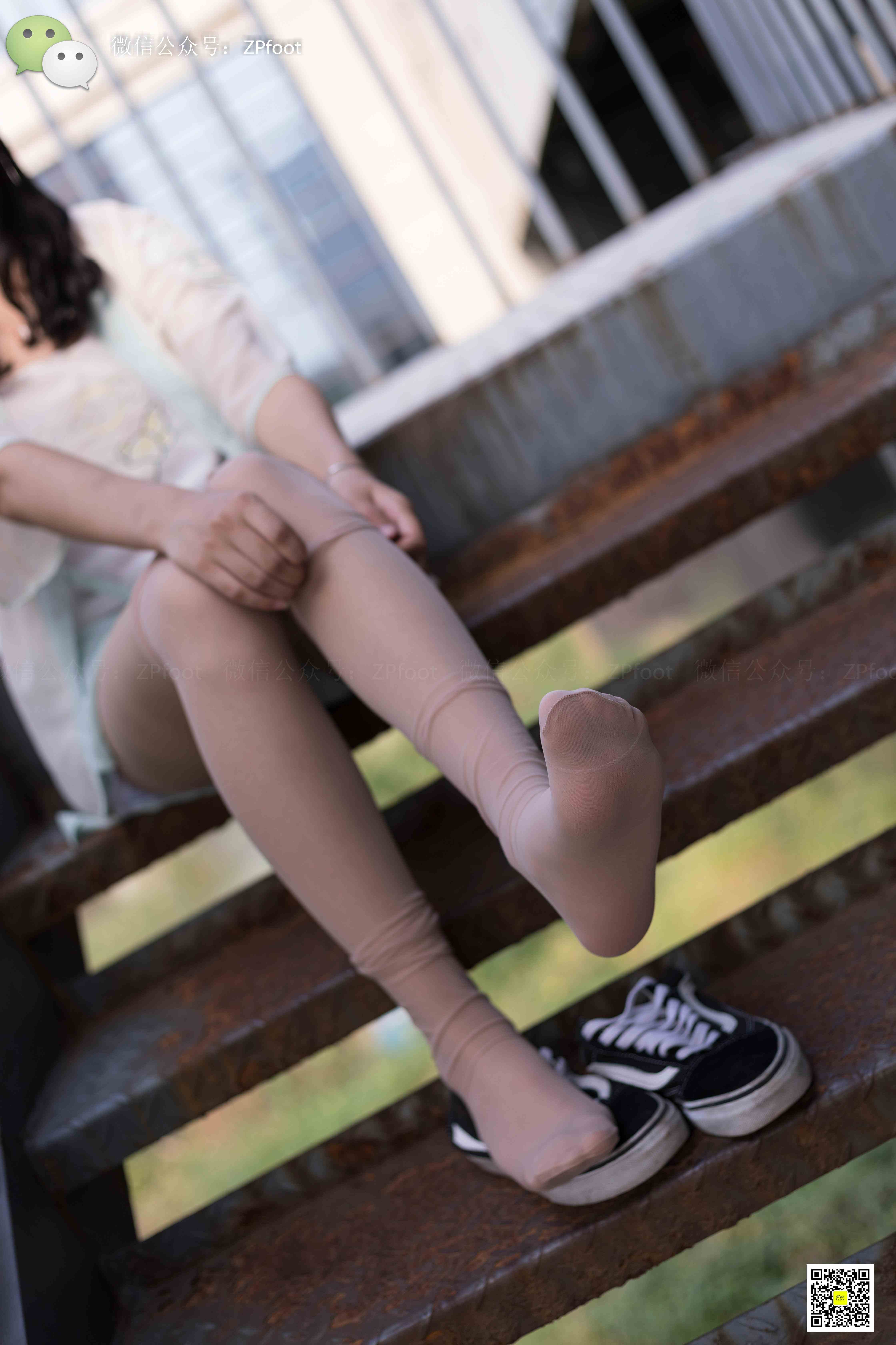 China Beauty Legs and feet 1160