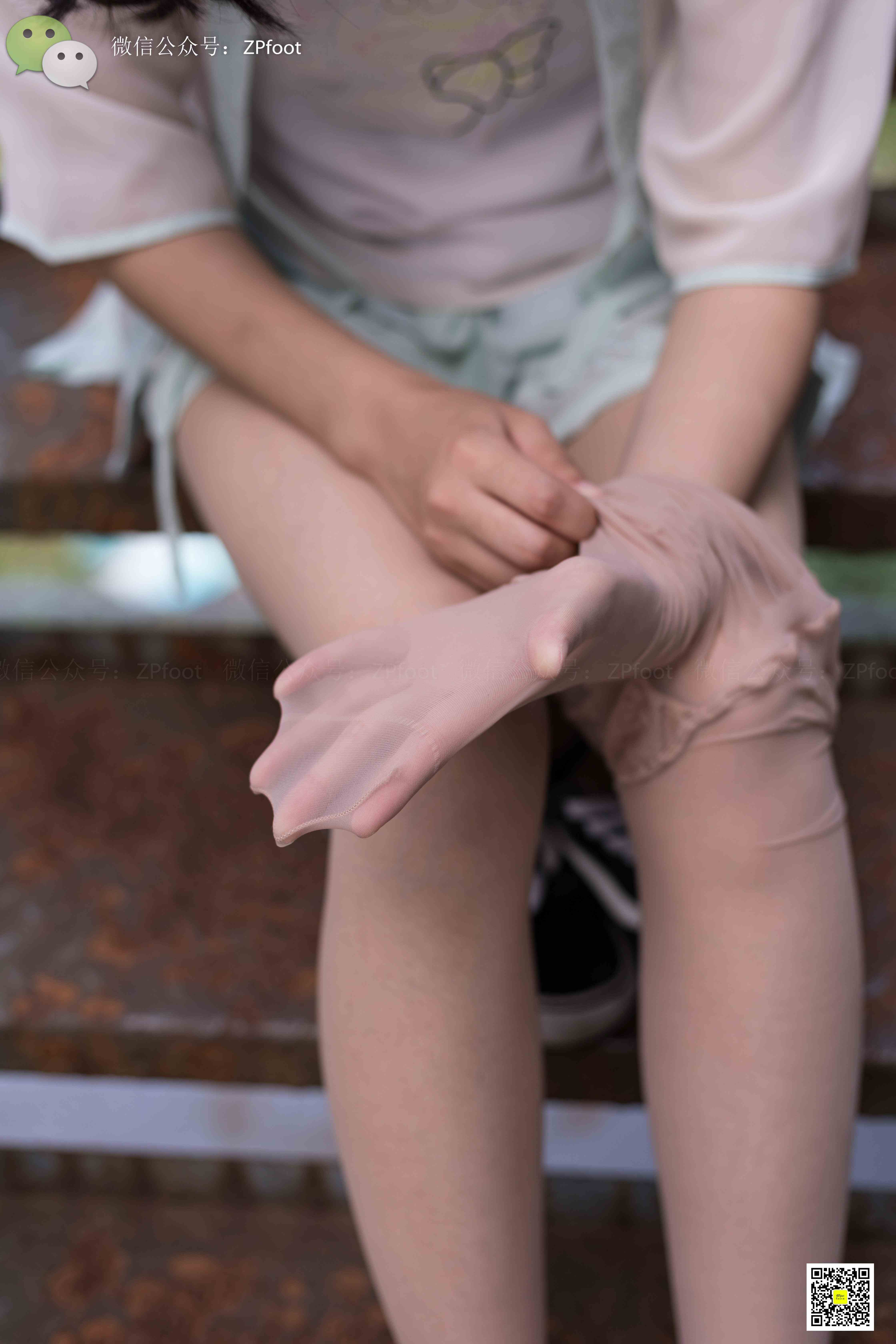 China Beauty Legs and feet 1160