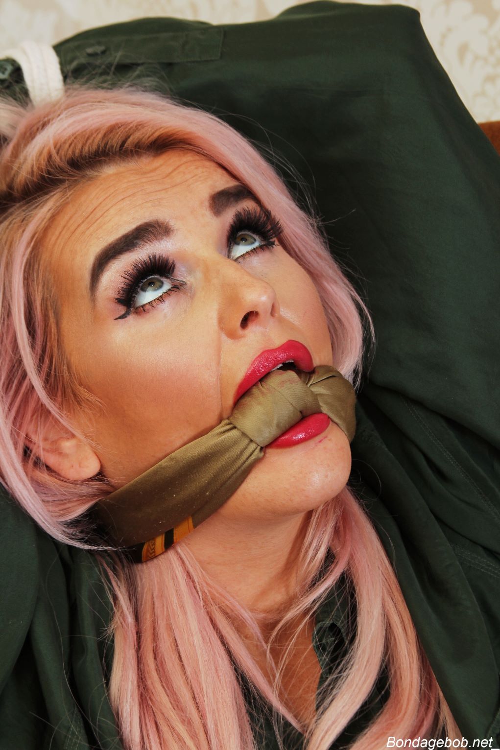 Tied Sexy Beauties 474-2