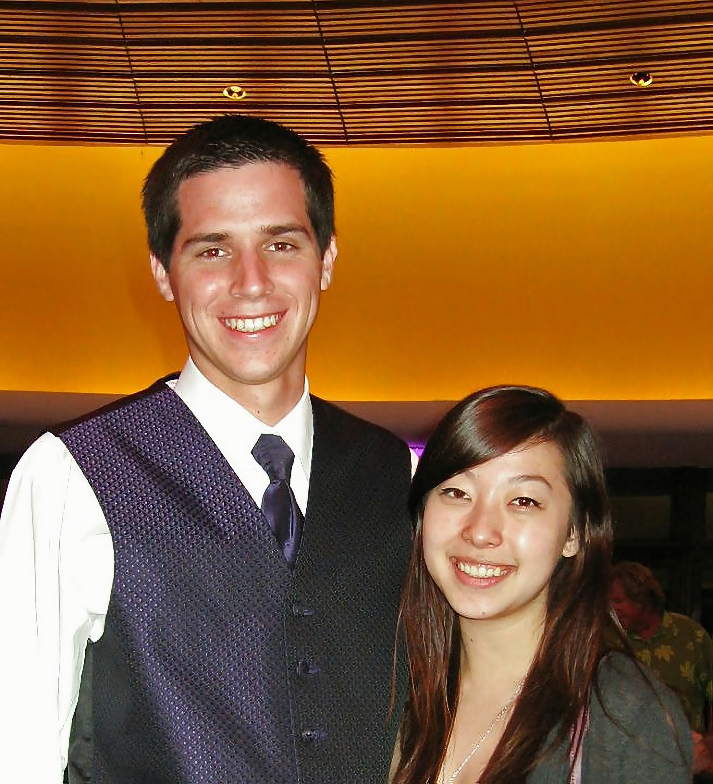 Asian slut Deira loves sucking cock