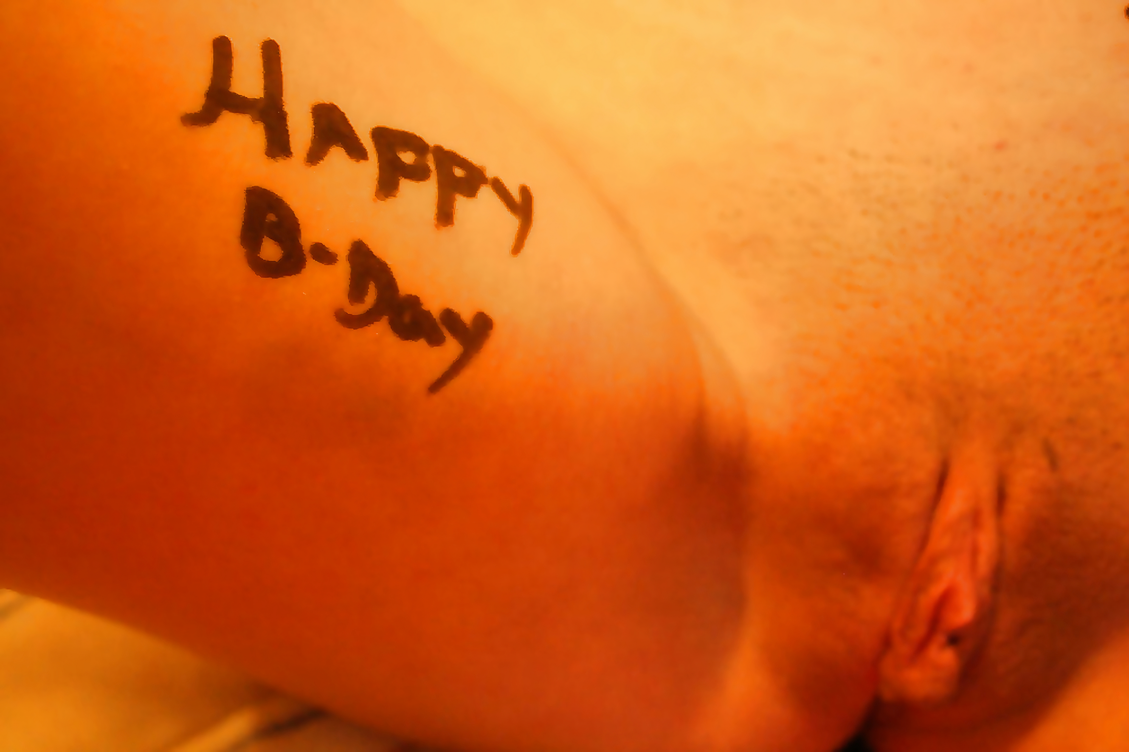 Asian slut Deira loves sucking cock