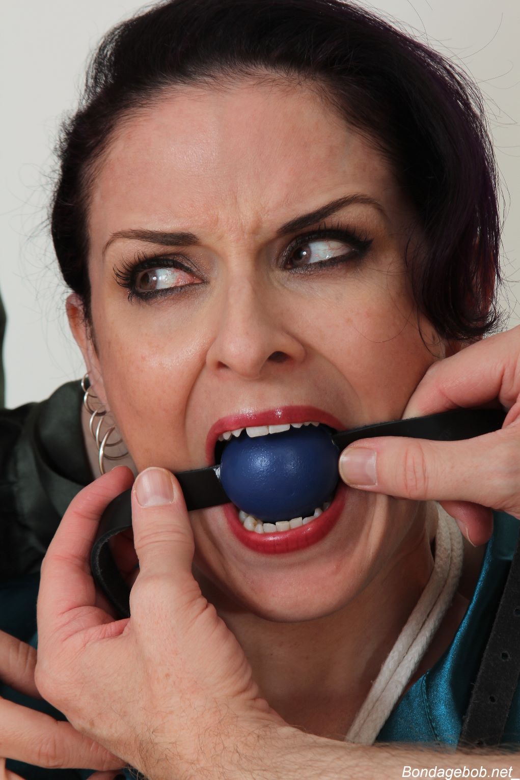 Tied Sexy Beauties 492-2