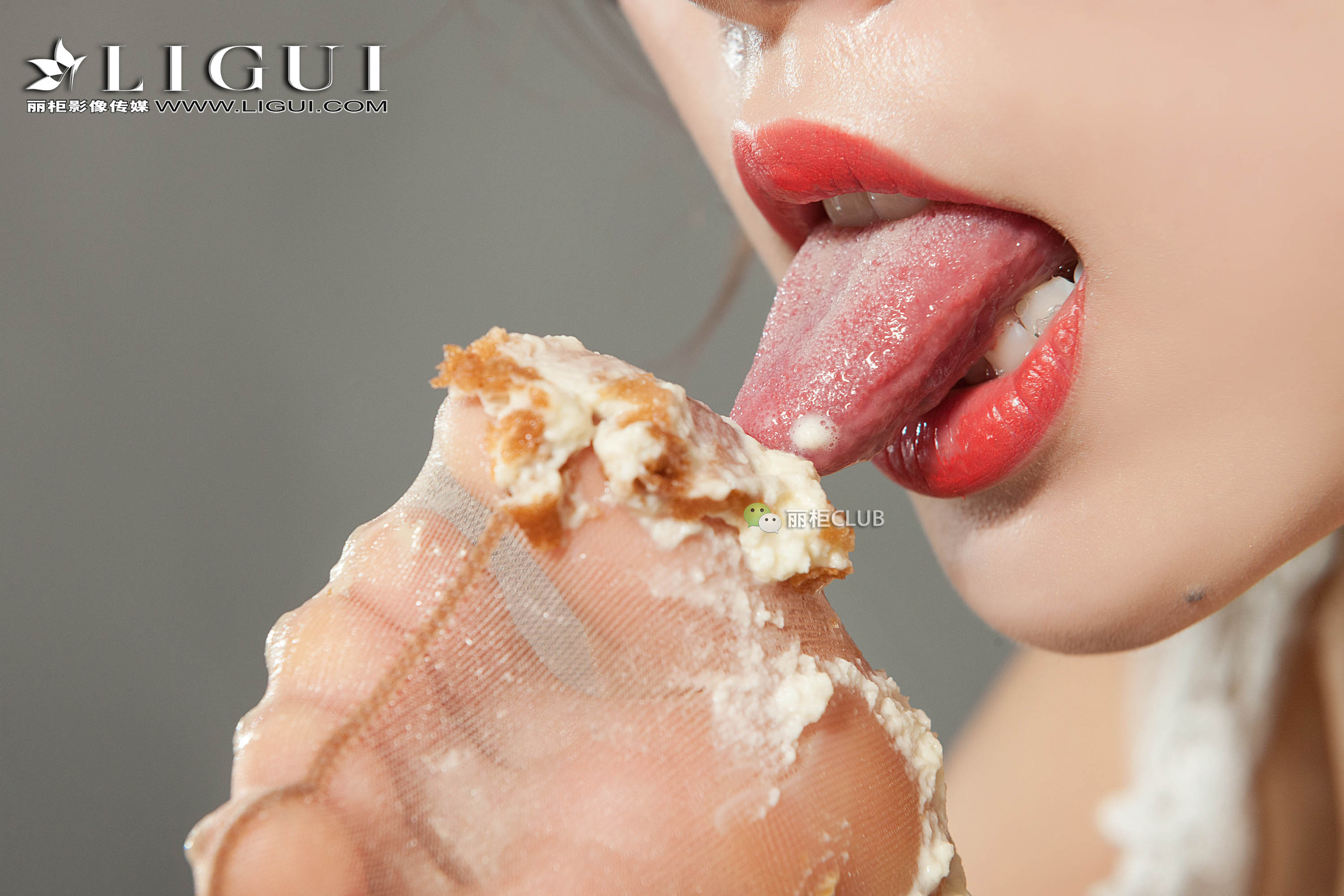 pretty lady dirty feet 84