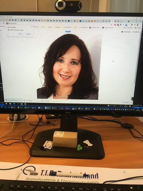 MILF Michaela the cumshot queen