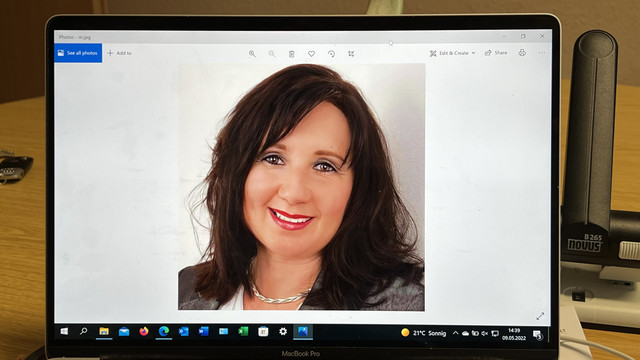 MILF Michaela the cumshot queen