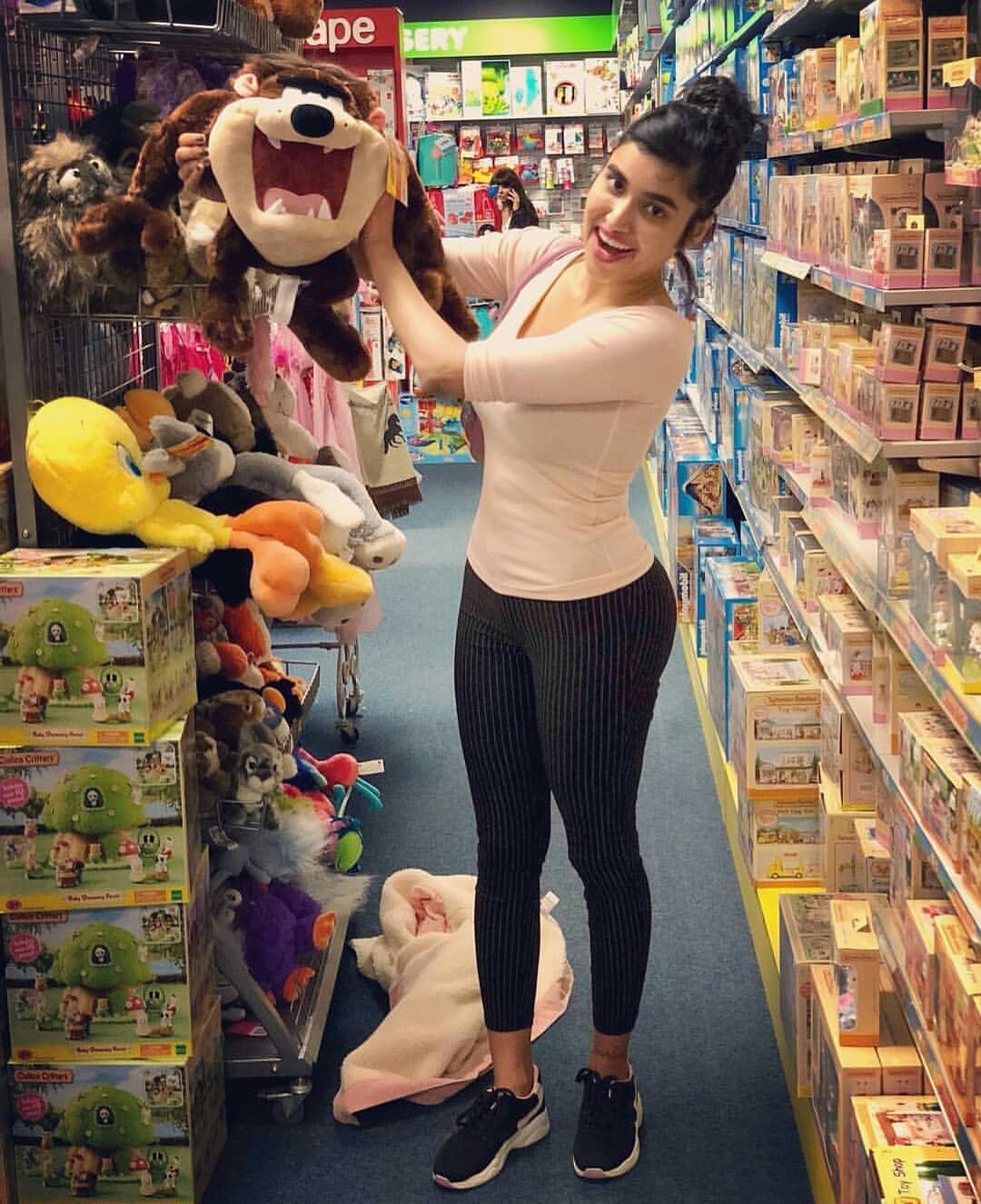 Twinkle Kapoor Naked pics HD