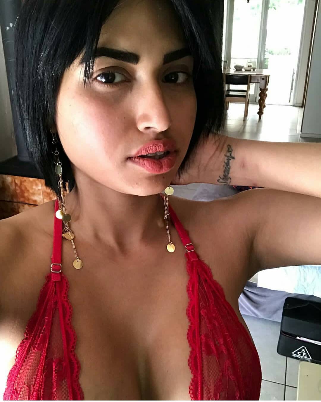 Twinkle Kapoor Naked pics HD