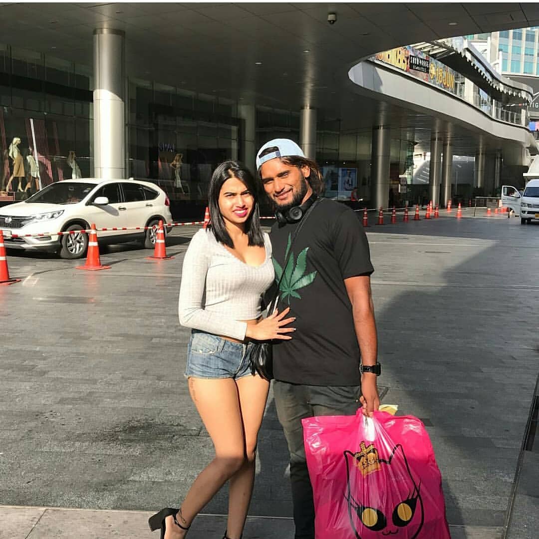 Twinkle Kapoor Naked pics HD