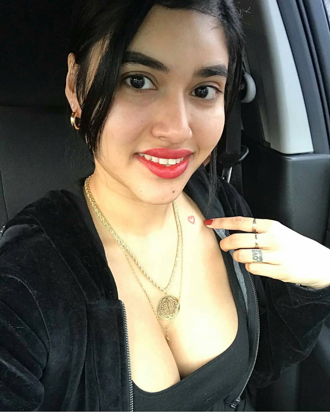 Twinkle Kapoor Naked pics HD