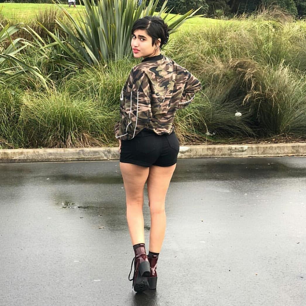 Twinkle Kapoor Naked pics HD