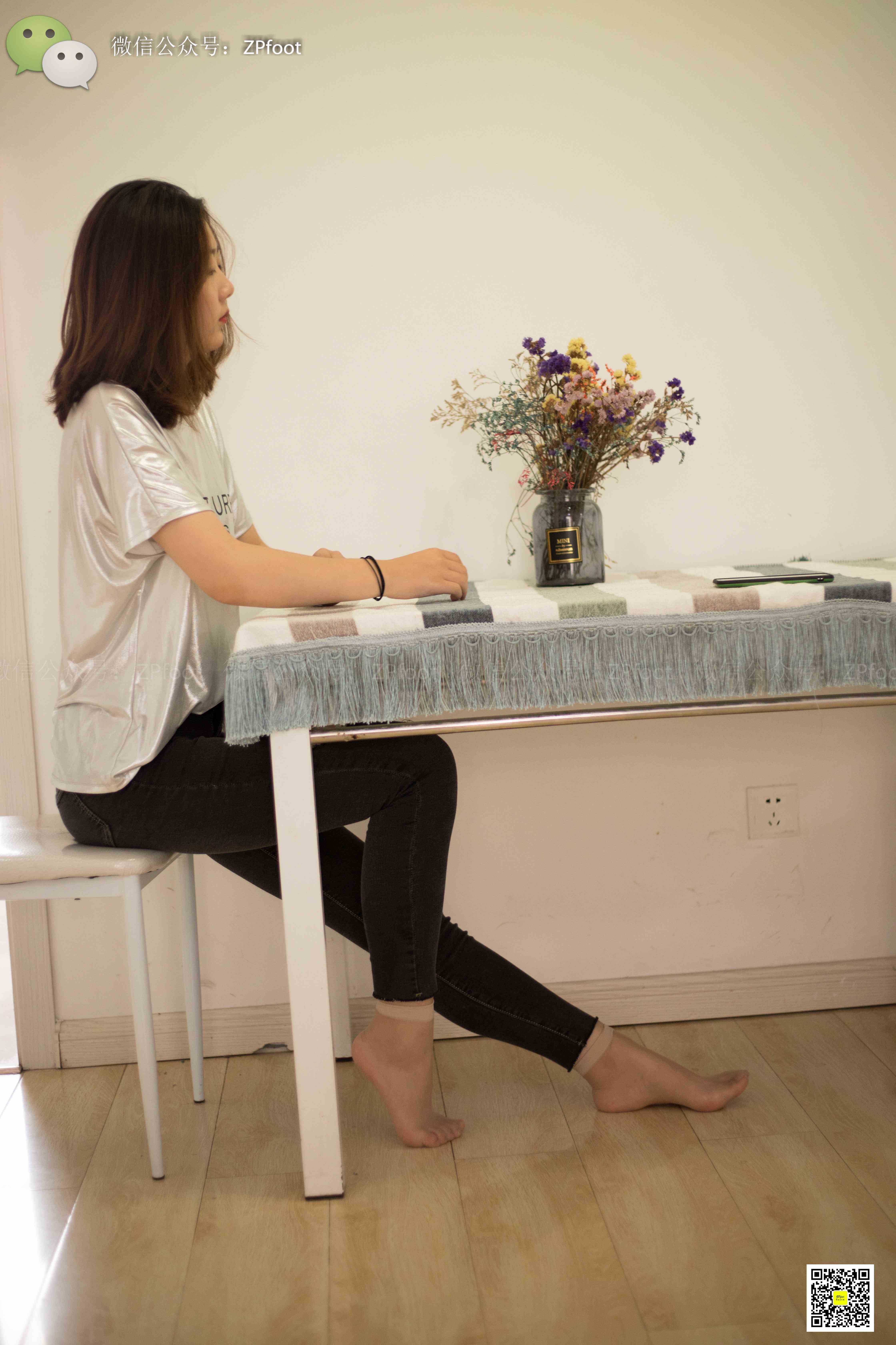 China Beauty Legs and feet 1178