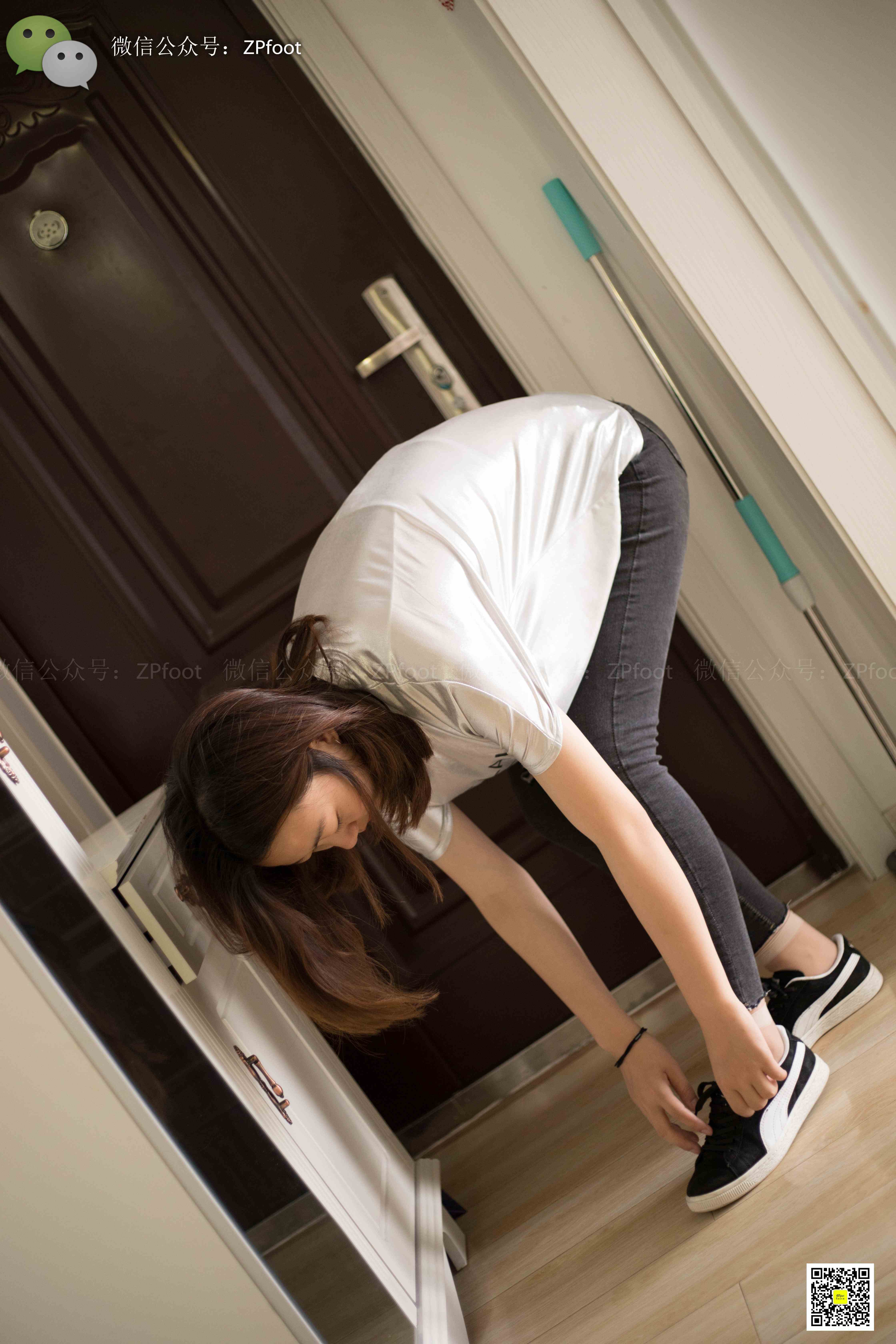 China Beauty Legs and feet 1178