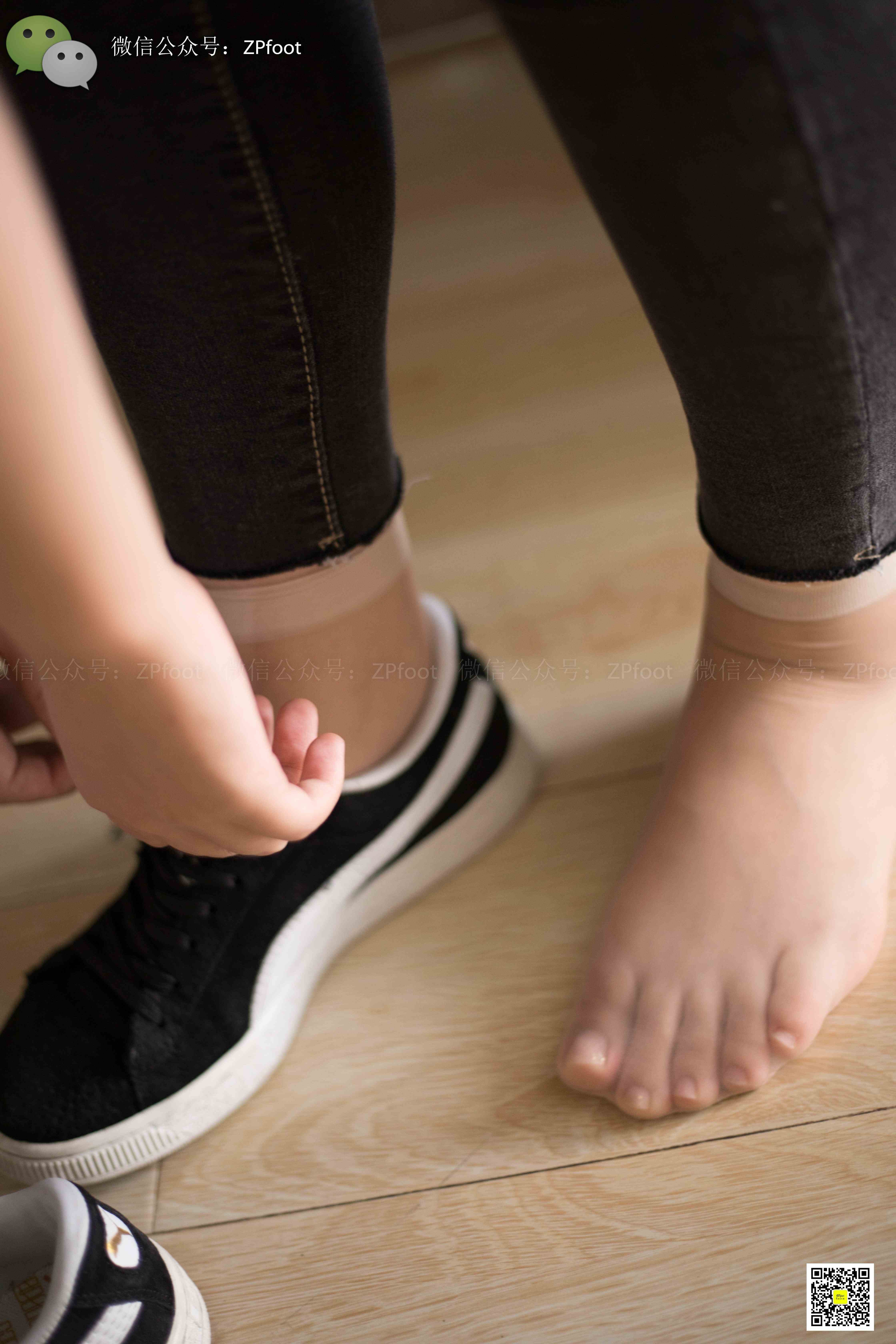 China Beauty Legs and feet 1178