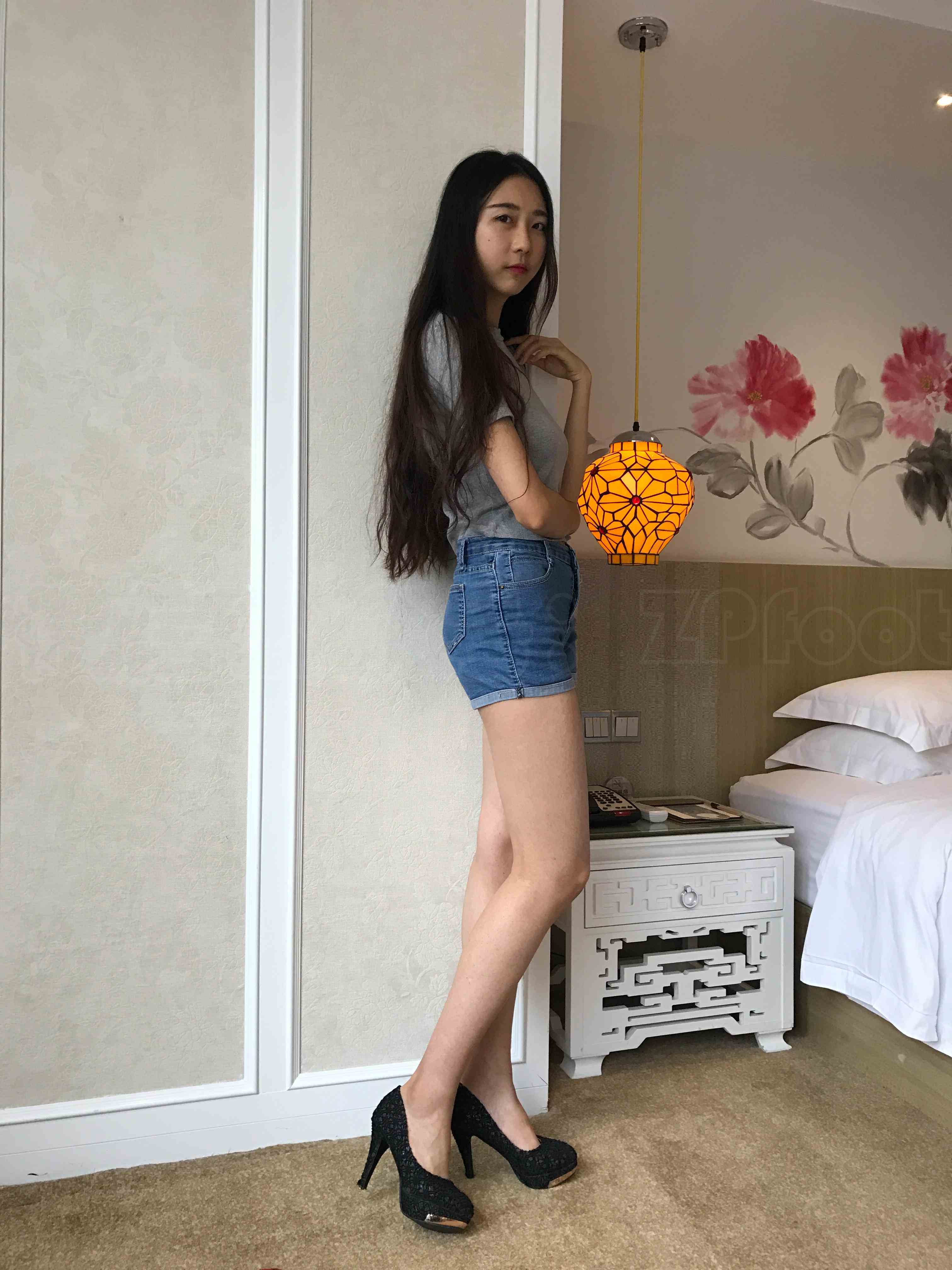 China Beauty Legs and feet 1183