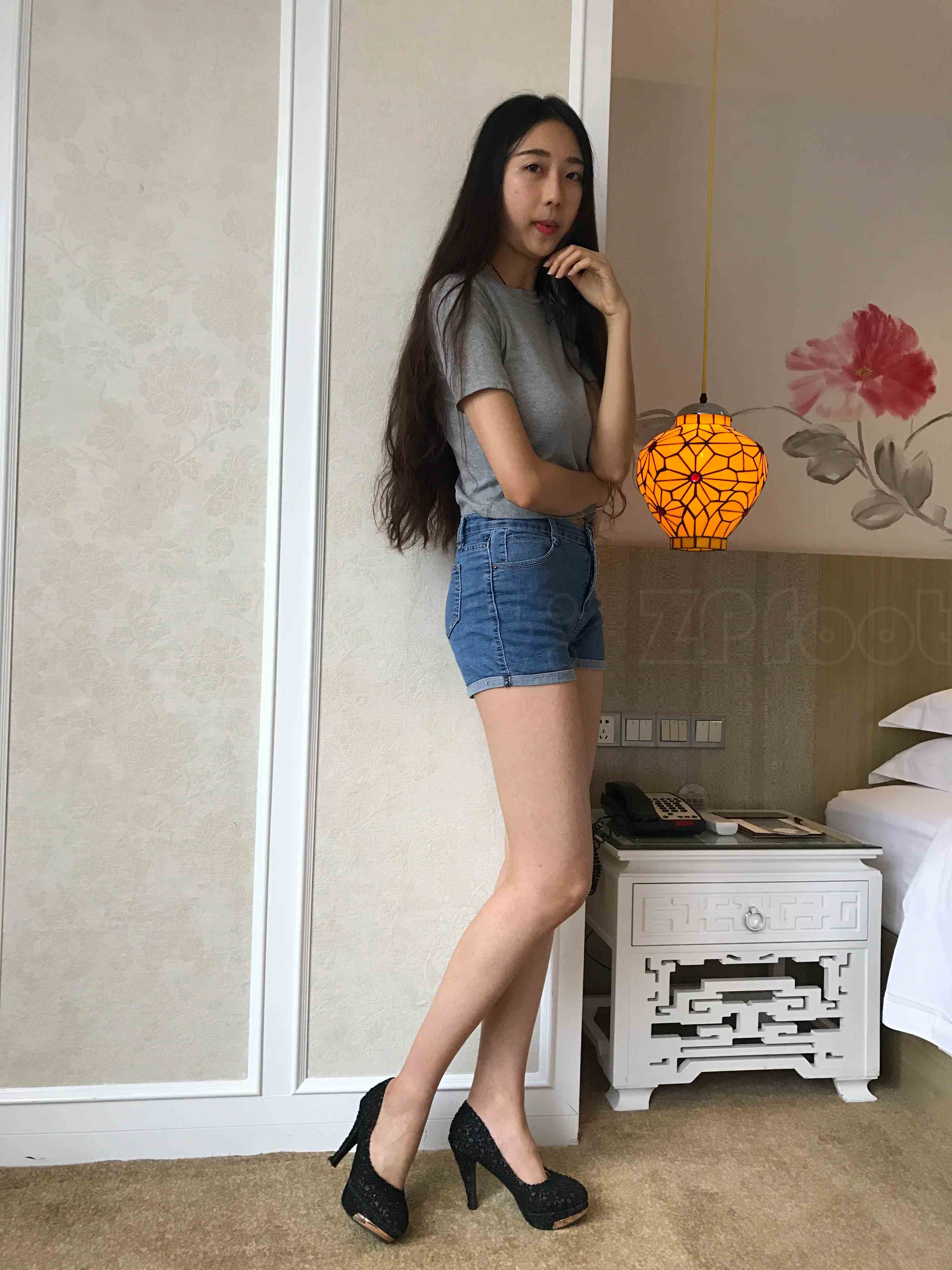 China Beauty Legs and feet 1183