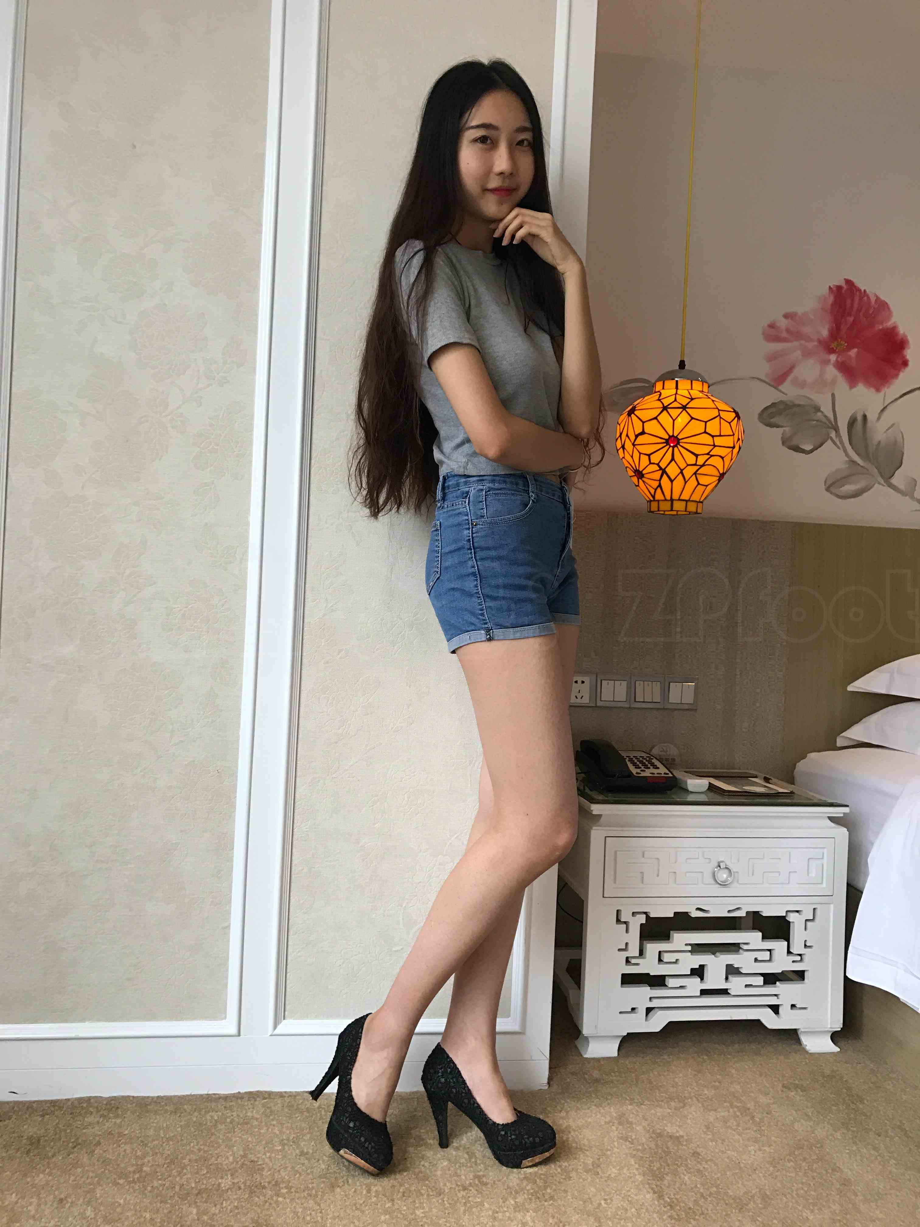 China Beauty Legs and feet 1183