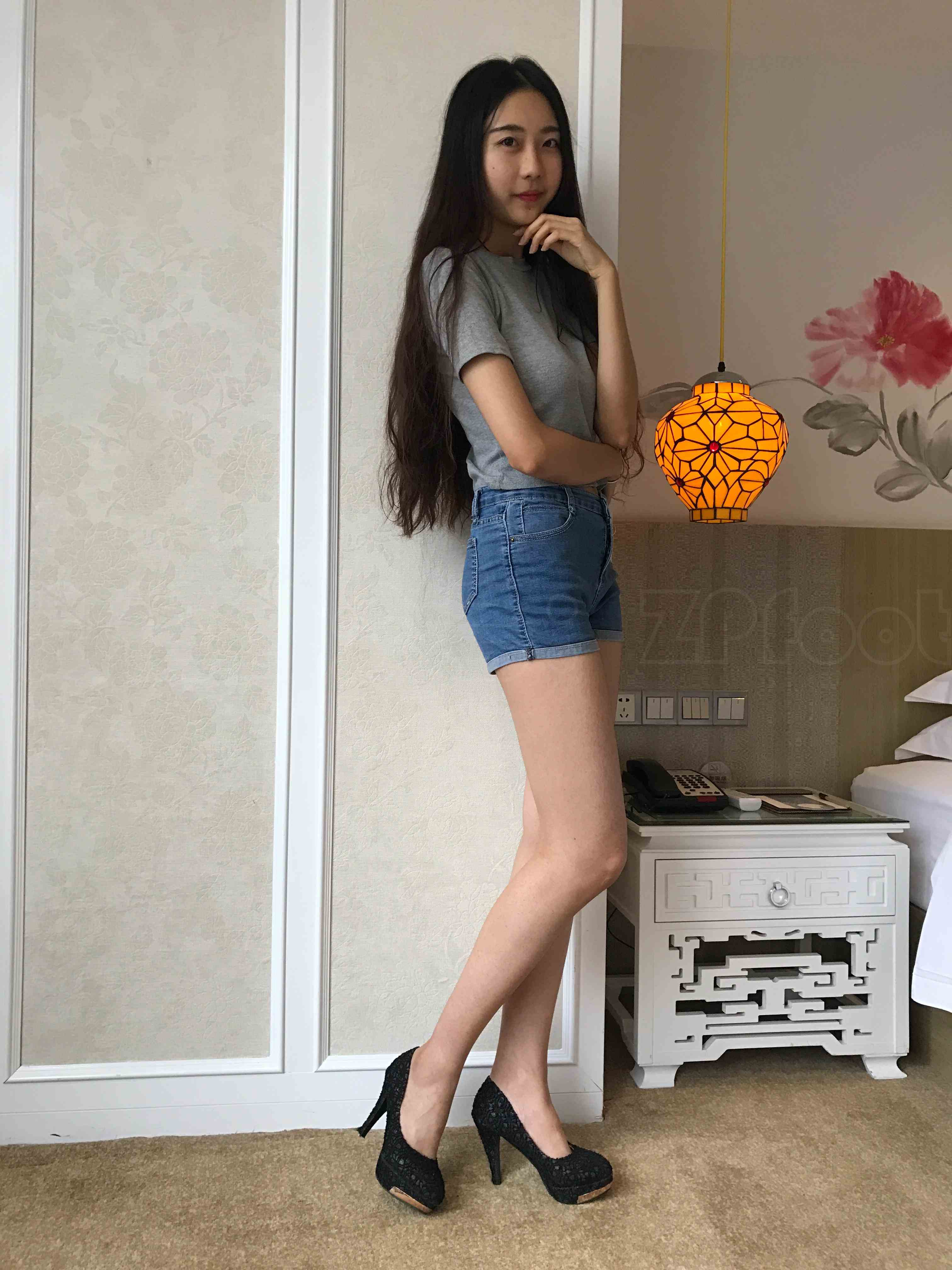 China Beauty Legs and feet 1183