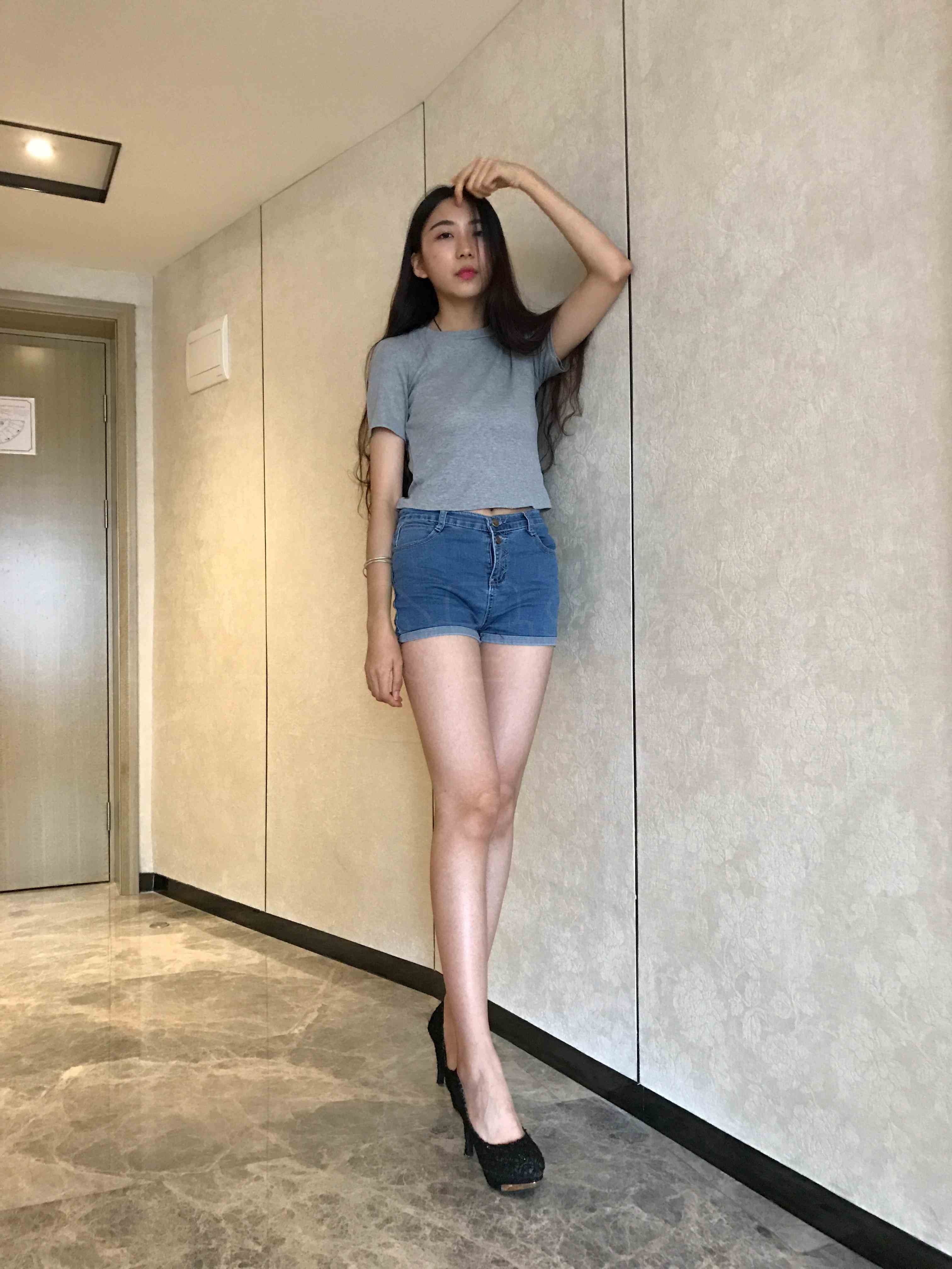 China Beauty Legs and feet 1183