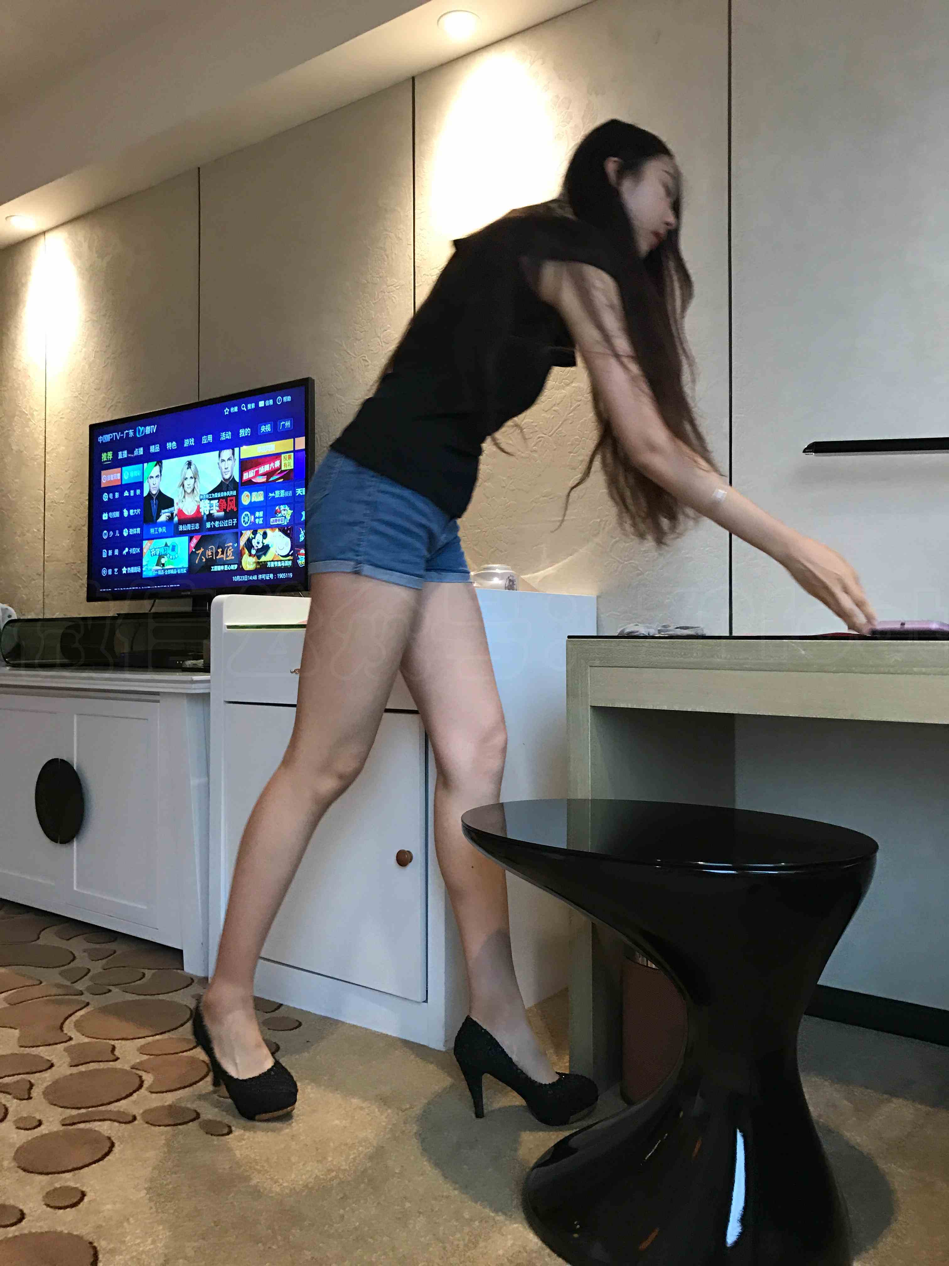 China Beauty Legs and feet 1183