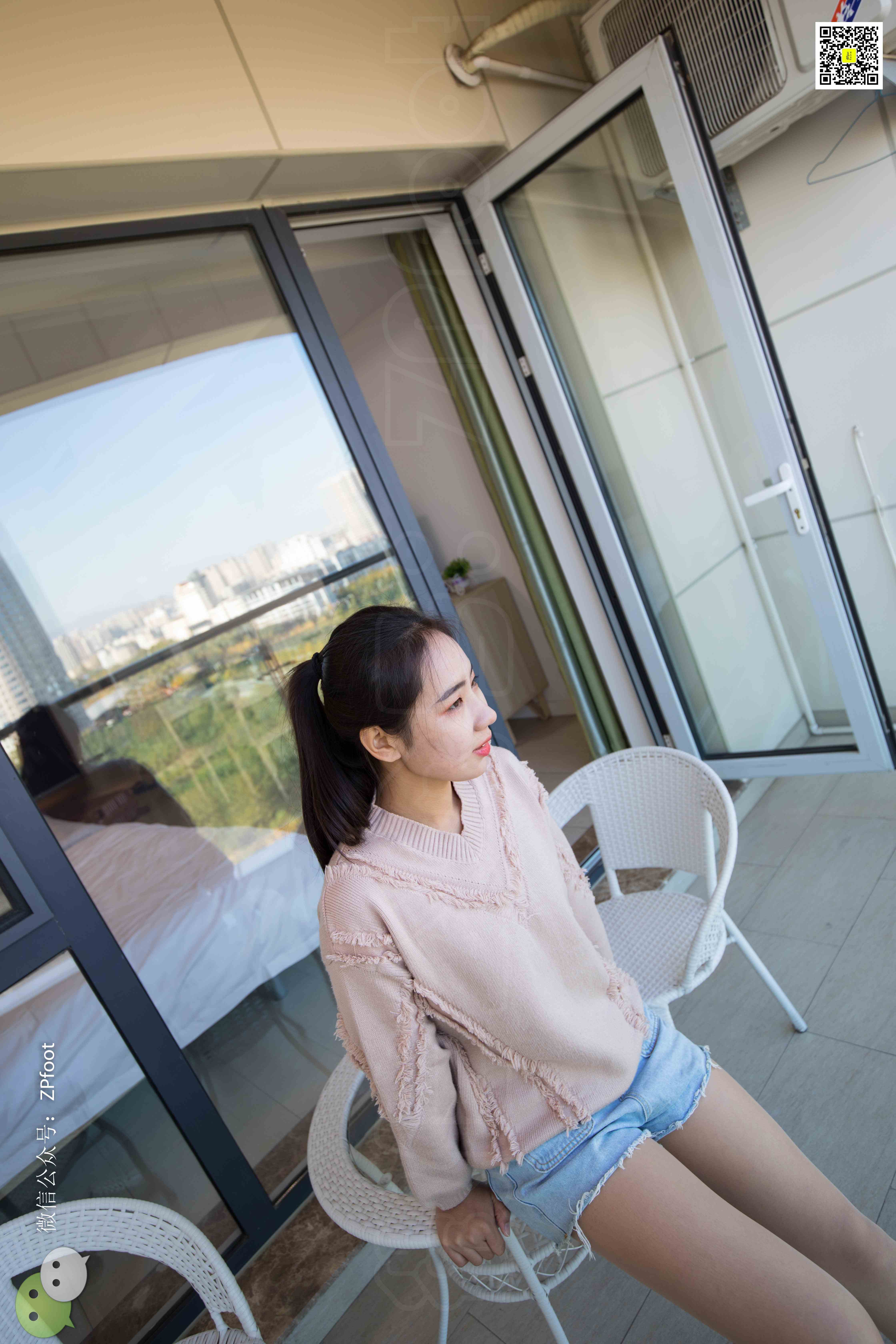 China Beauty Legs and feet 1184