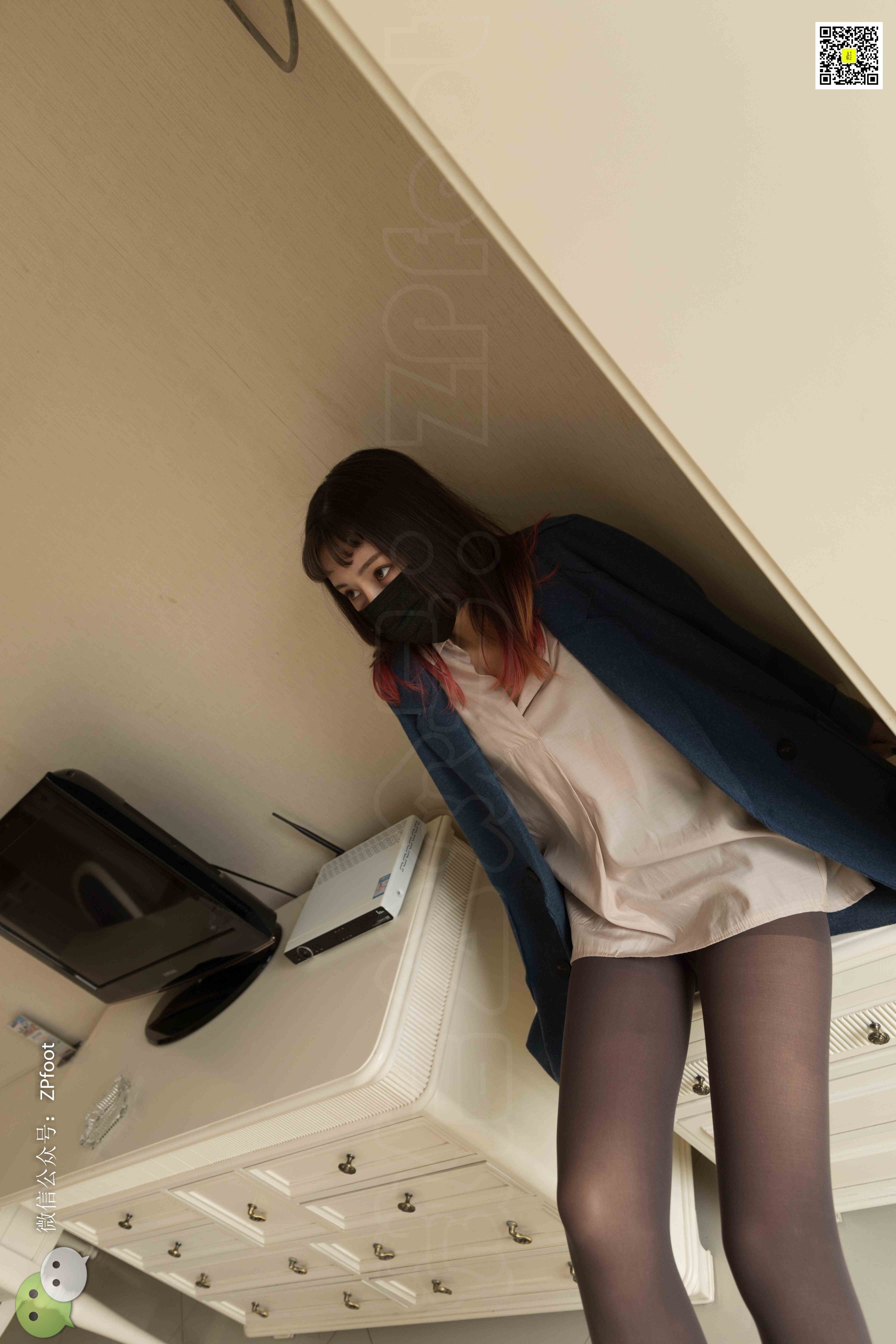 China Beauty Legs and feet 1186