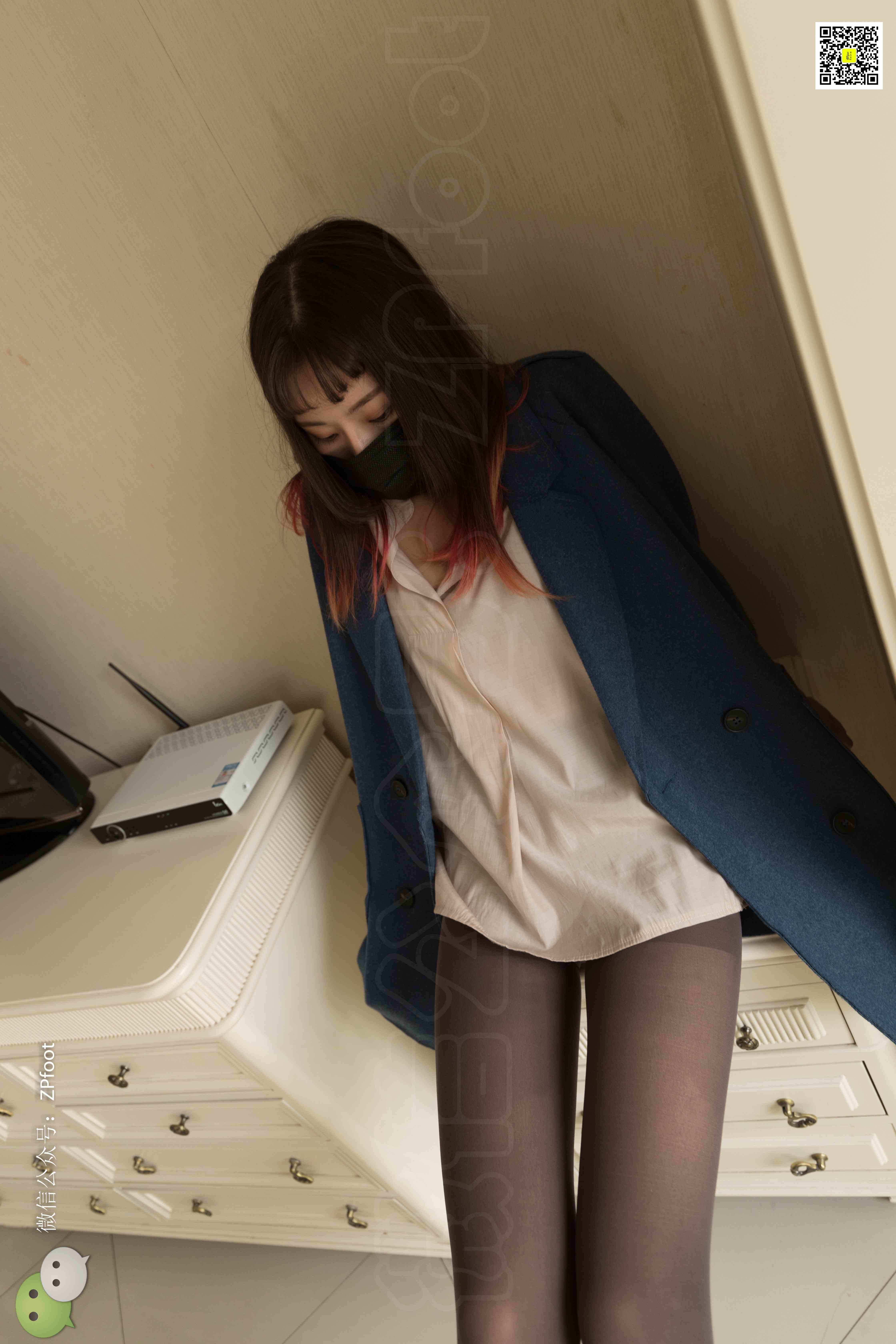 China Beauty Legs and feet 1186