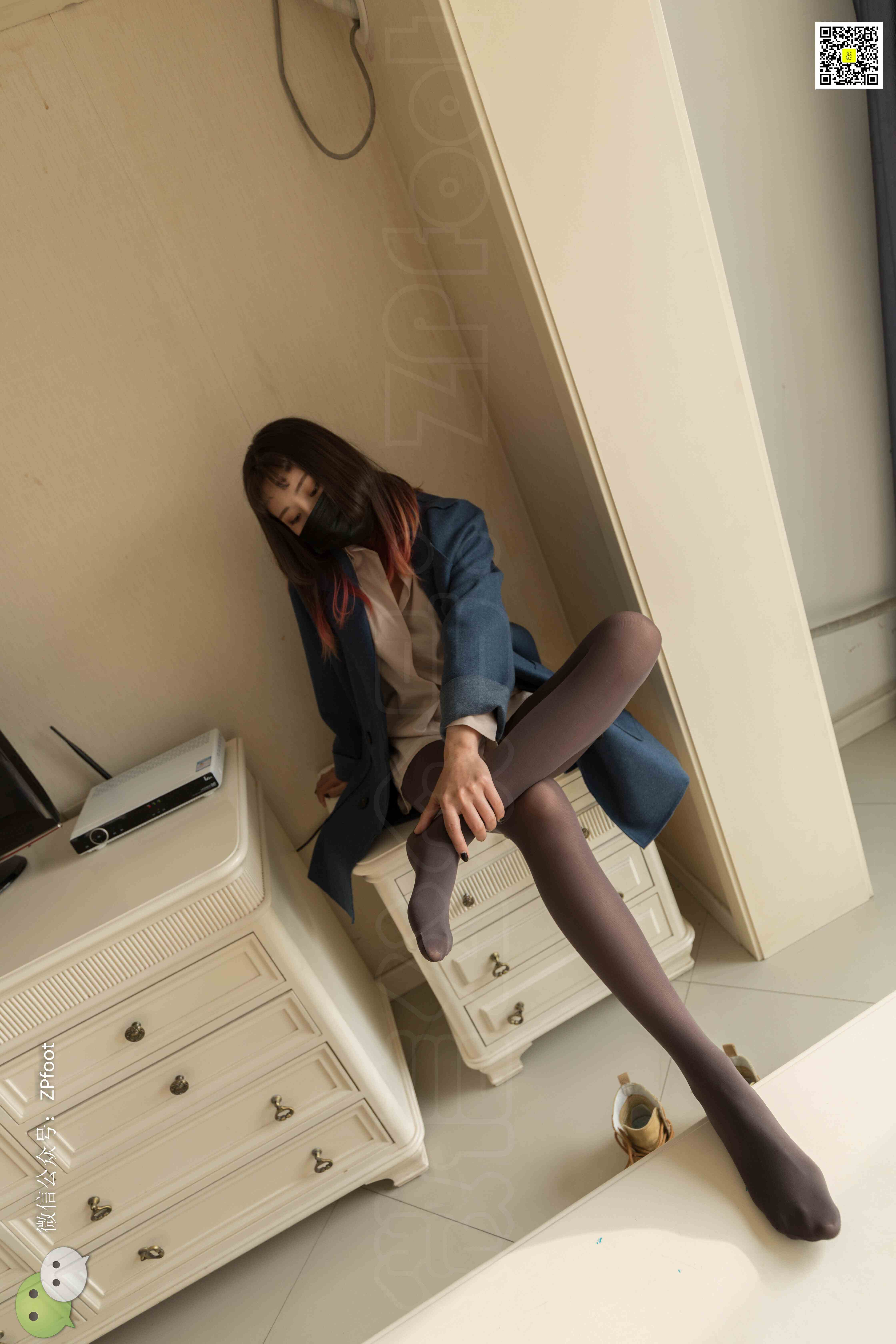 China Beauty Legs and feet 1186