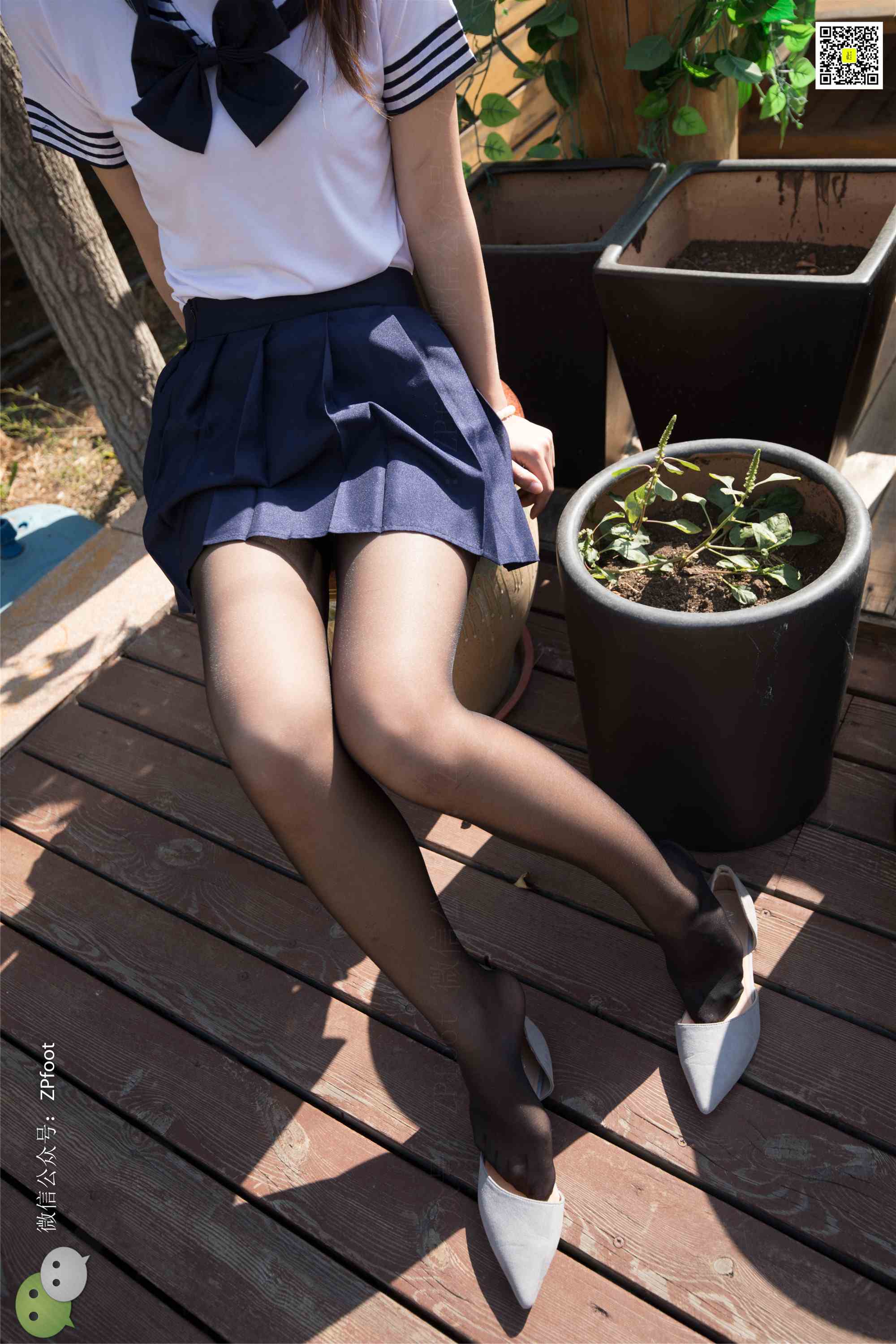 China Beauty Legs and feet 1190