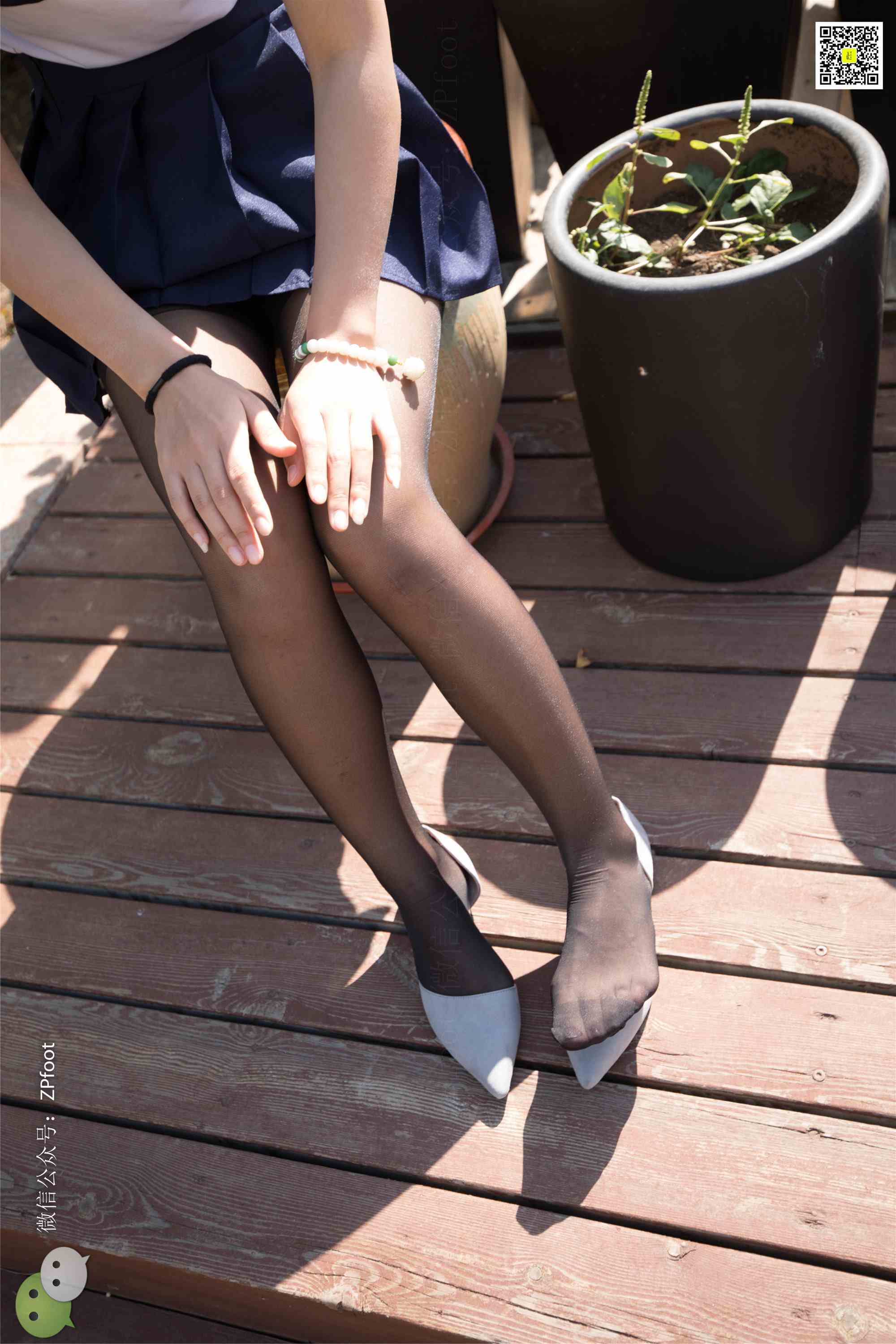 China Beauty Legs and feet 1190