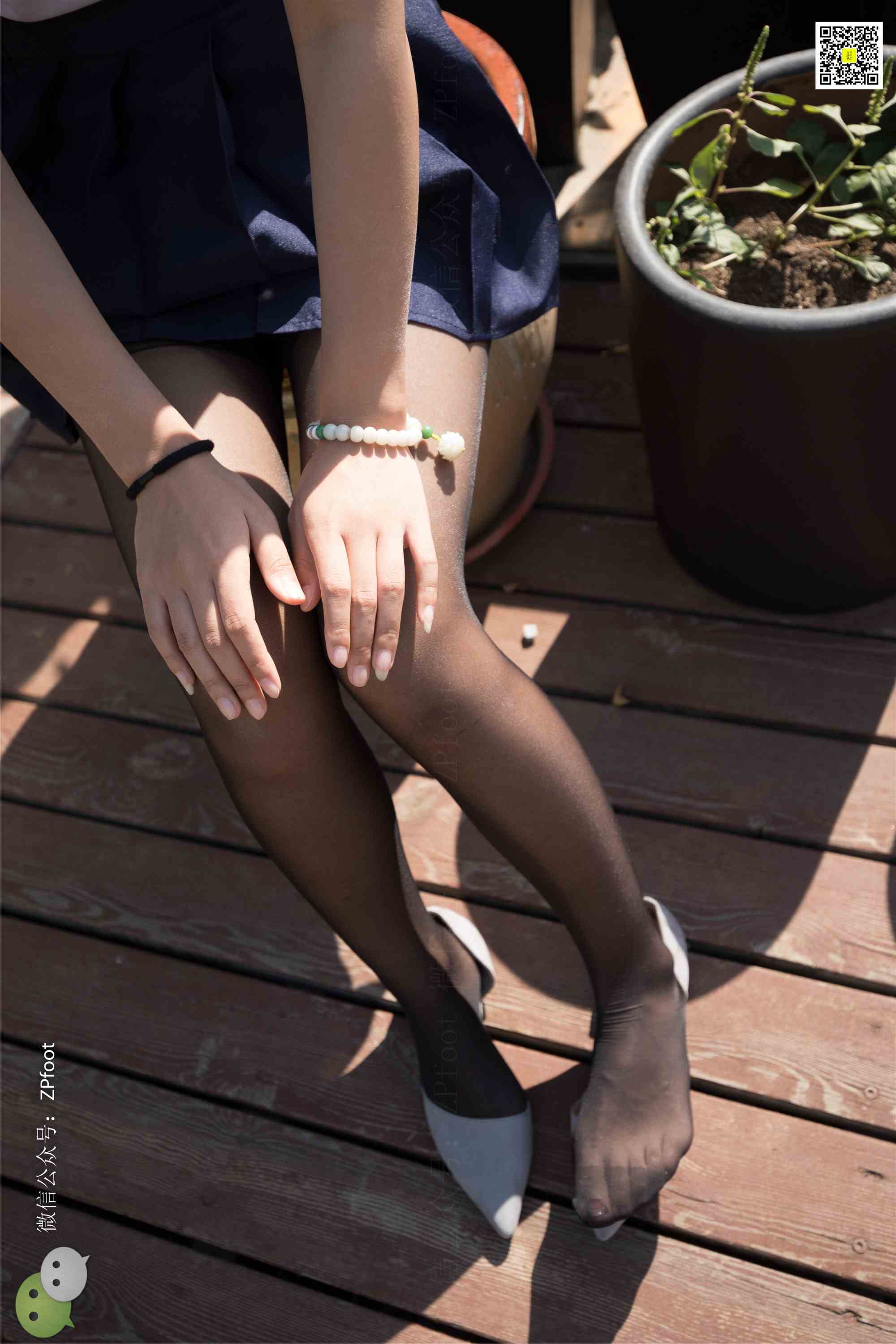 China Beauty Legs and feet 1190