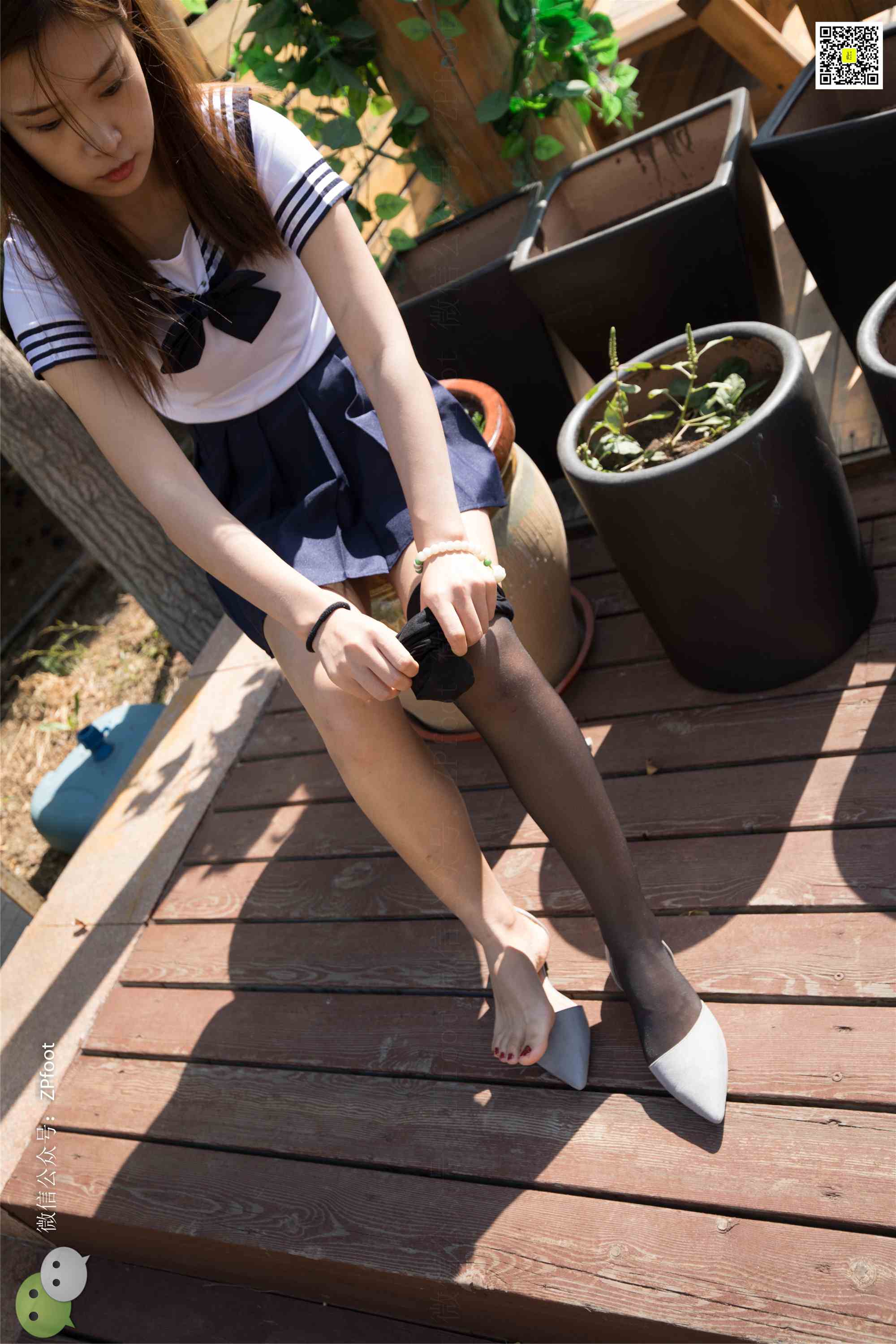 China Beauty Legs and feet 1190