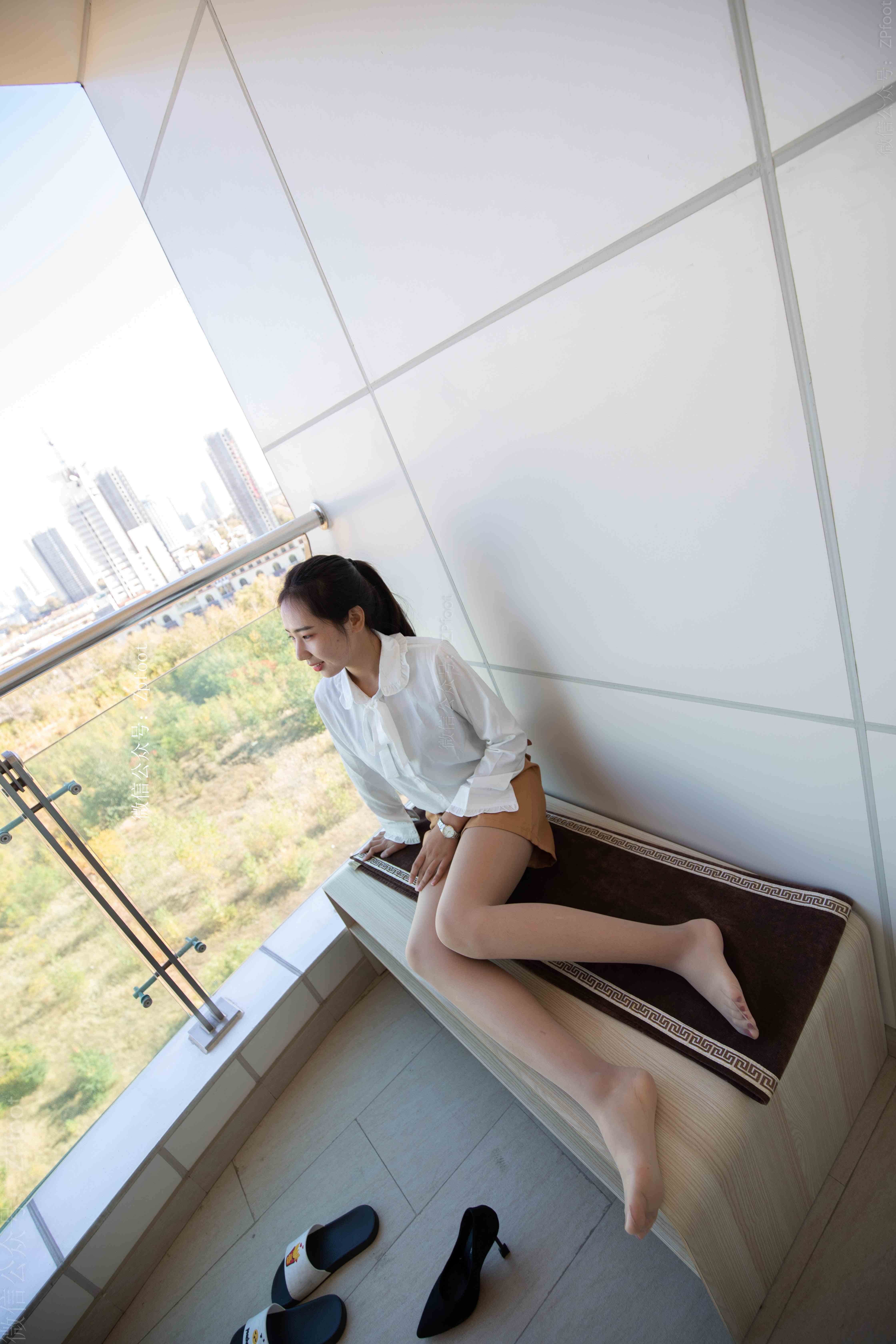 China Beauty Legs and feet 1195