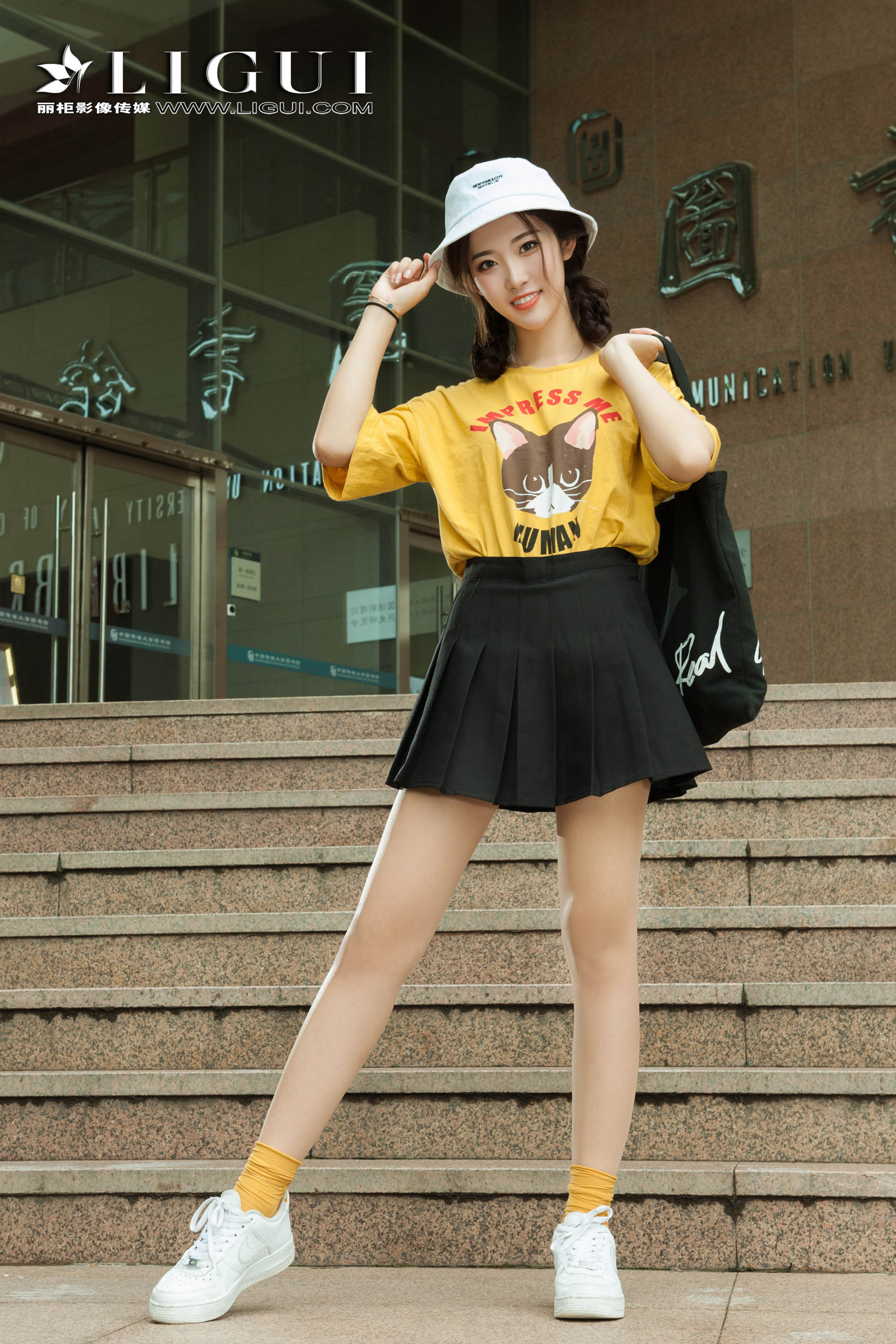 pretty lady dirty feet 91