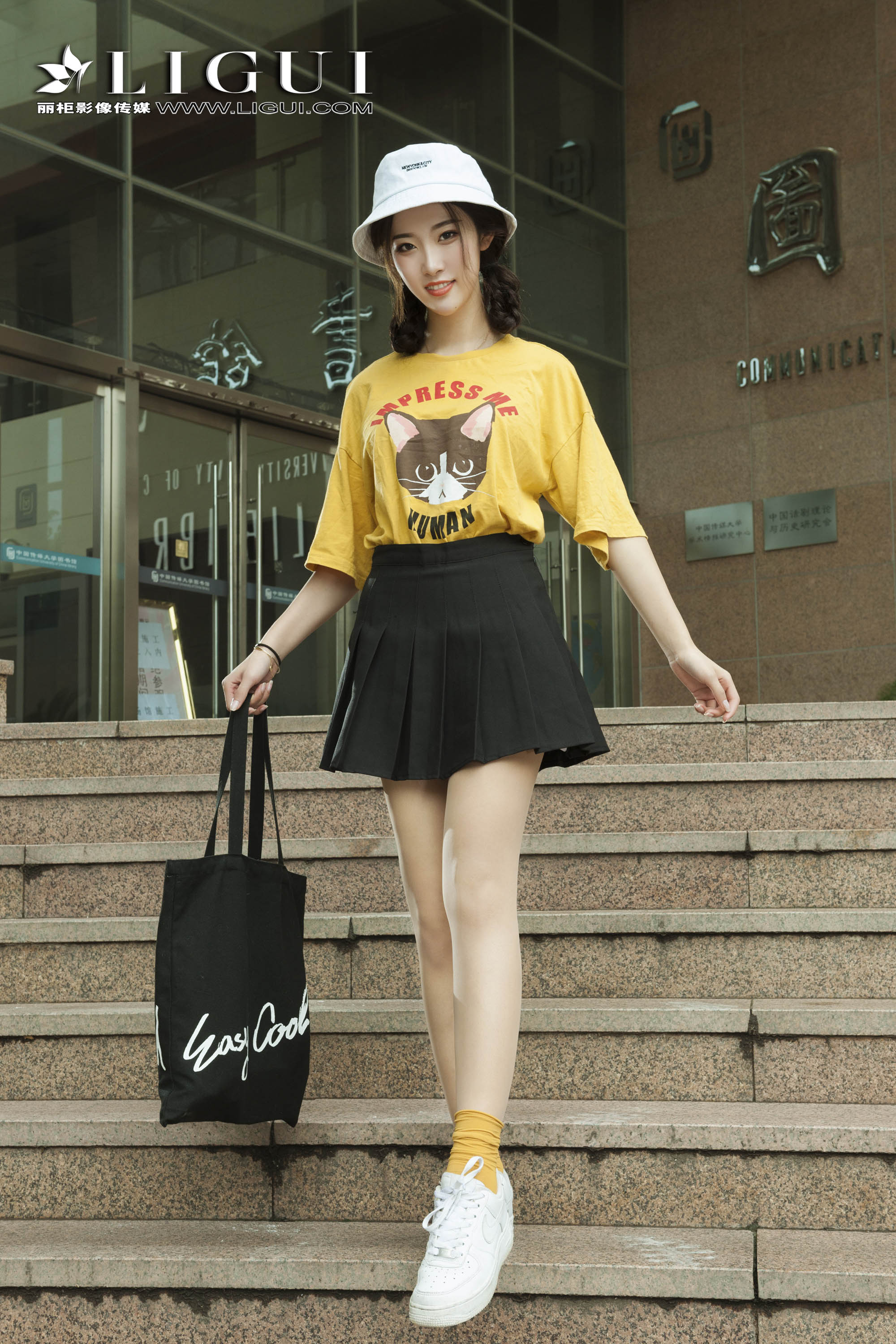 pretty lady dirty feet 91