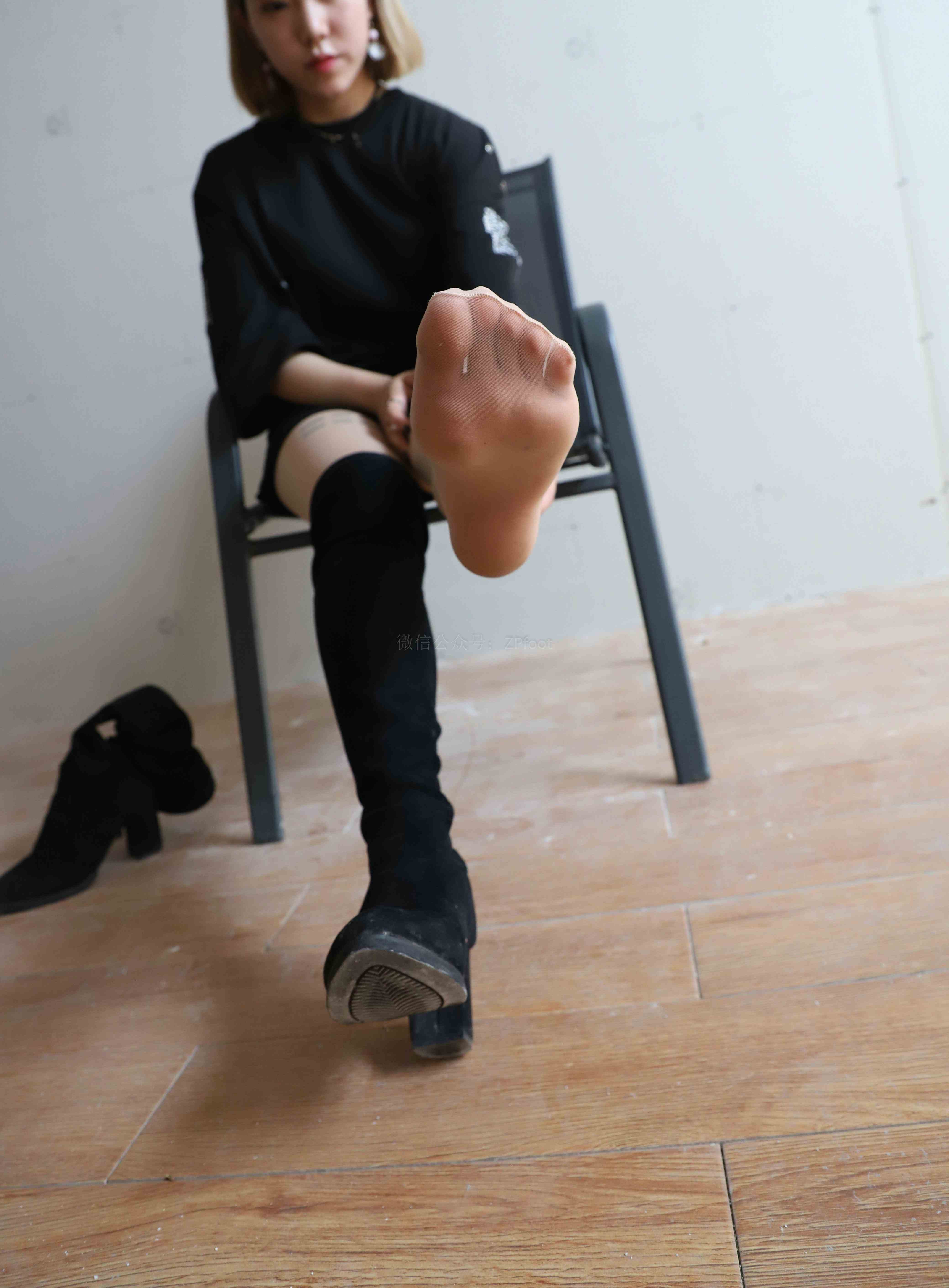 China Beauty Legs and feet 1197