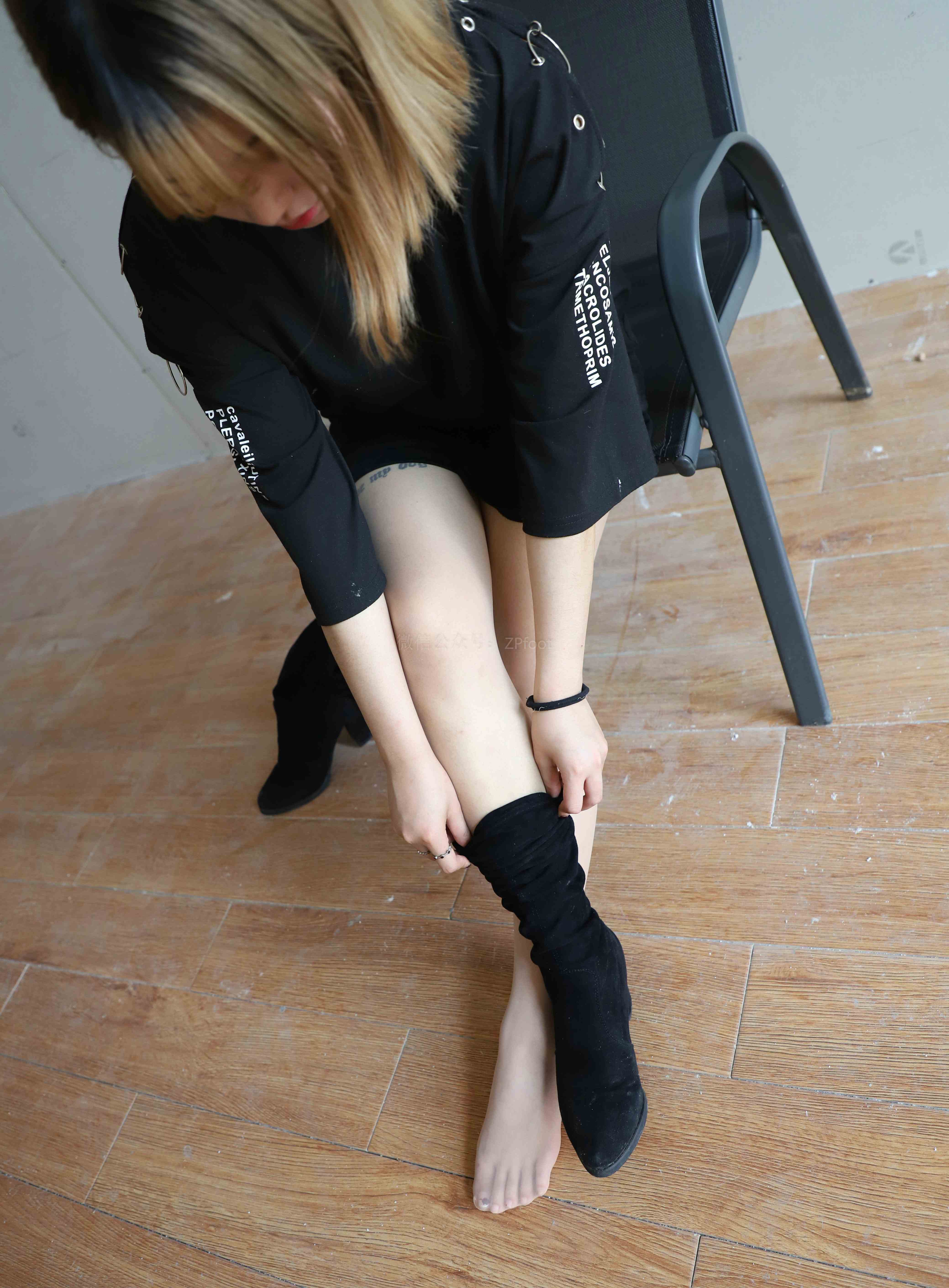 China Beauty Legs and feet 1197