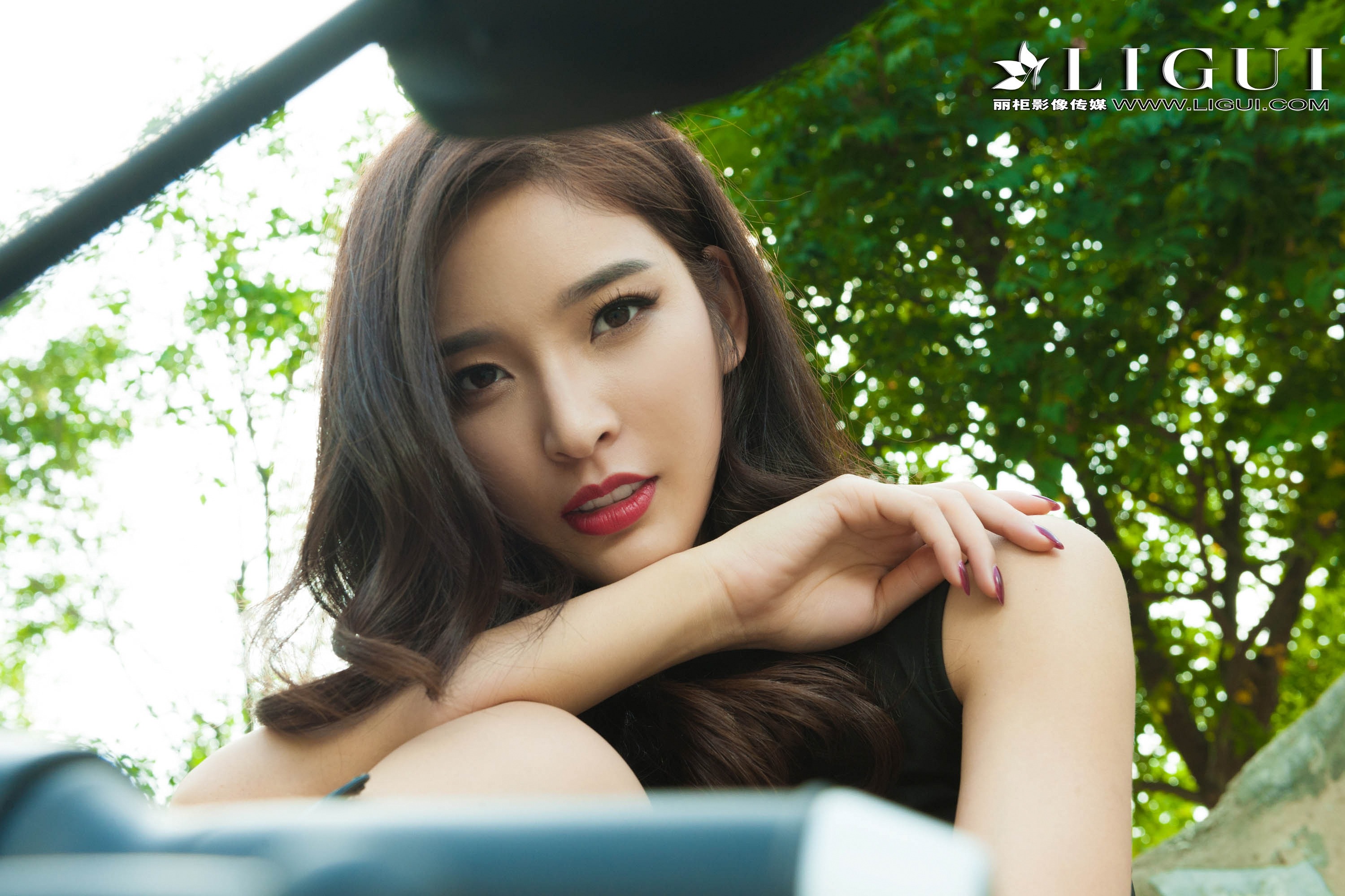 pretty lady dirty feet 92