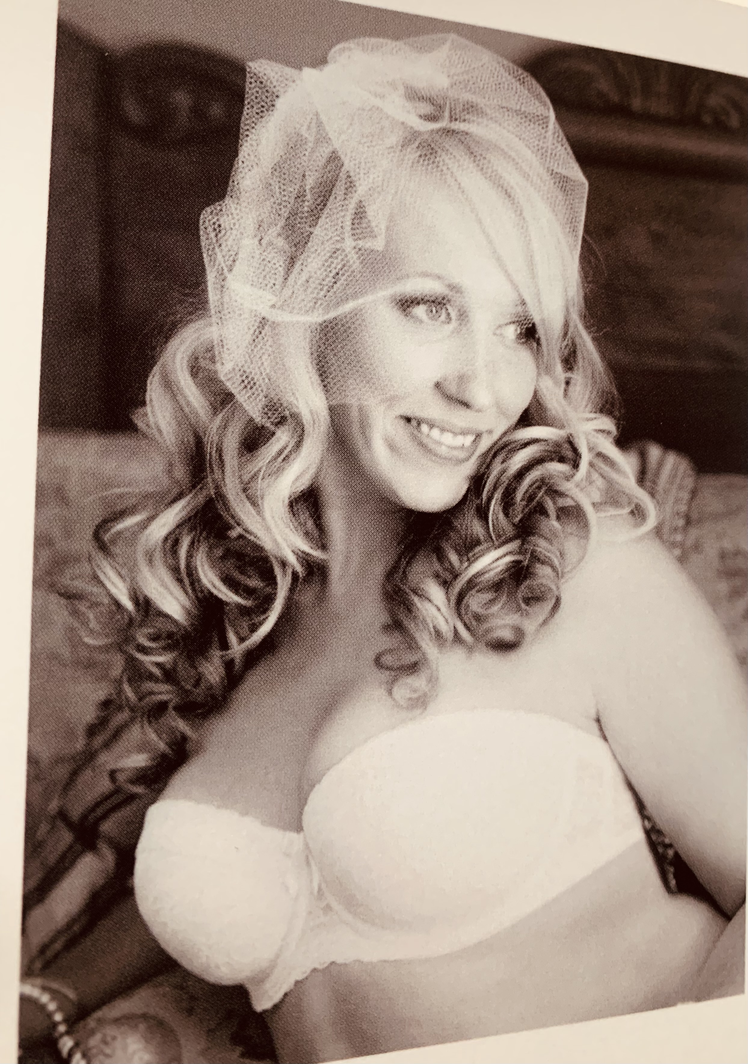 Lisa’s wedding day lingerie set (Retro)