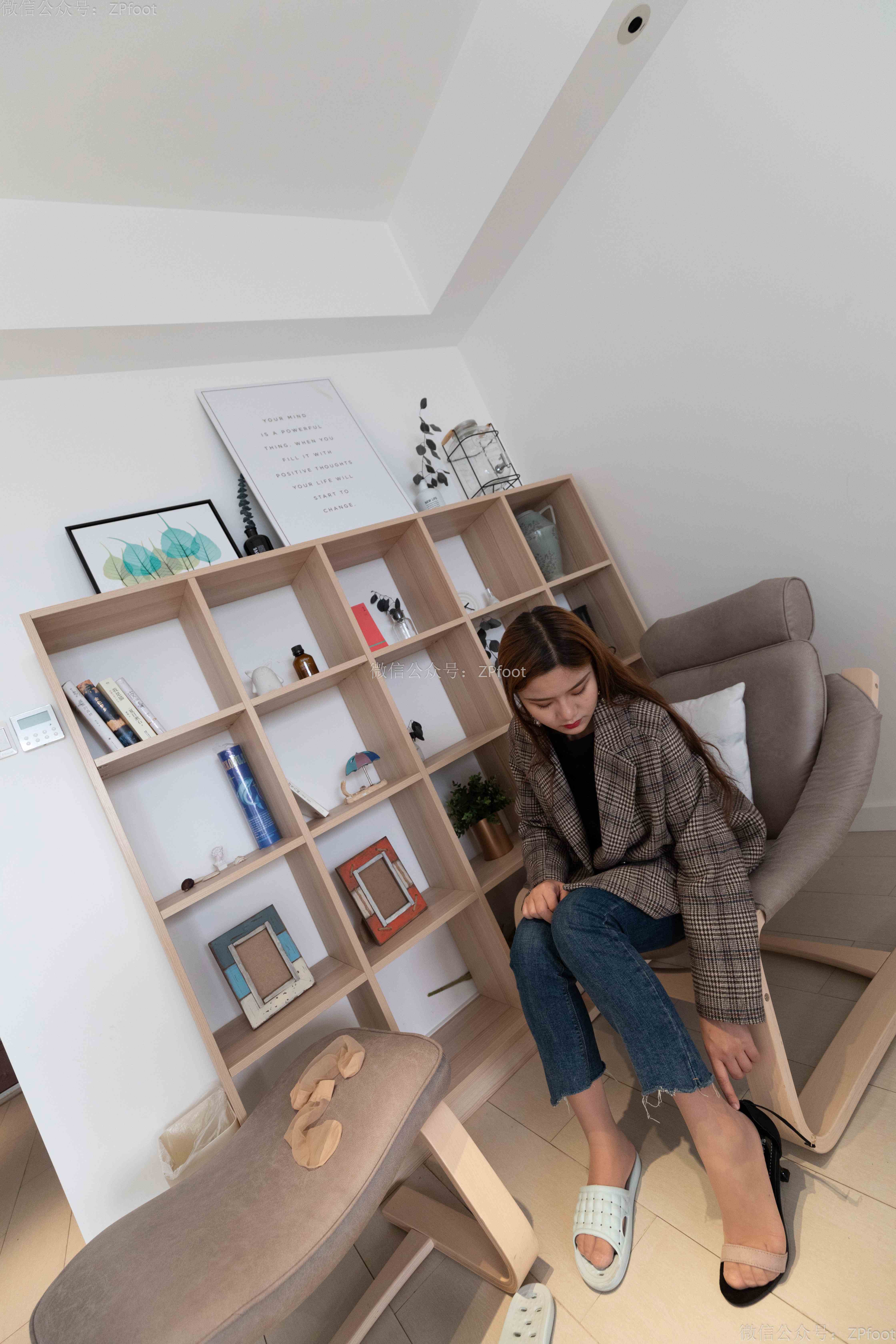 China Beauty Legs and feet 1201