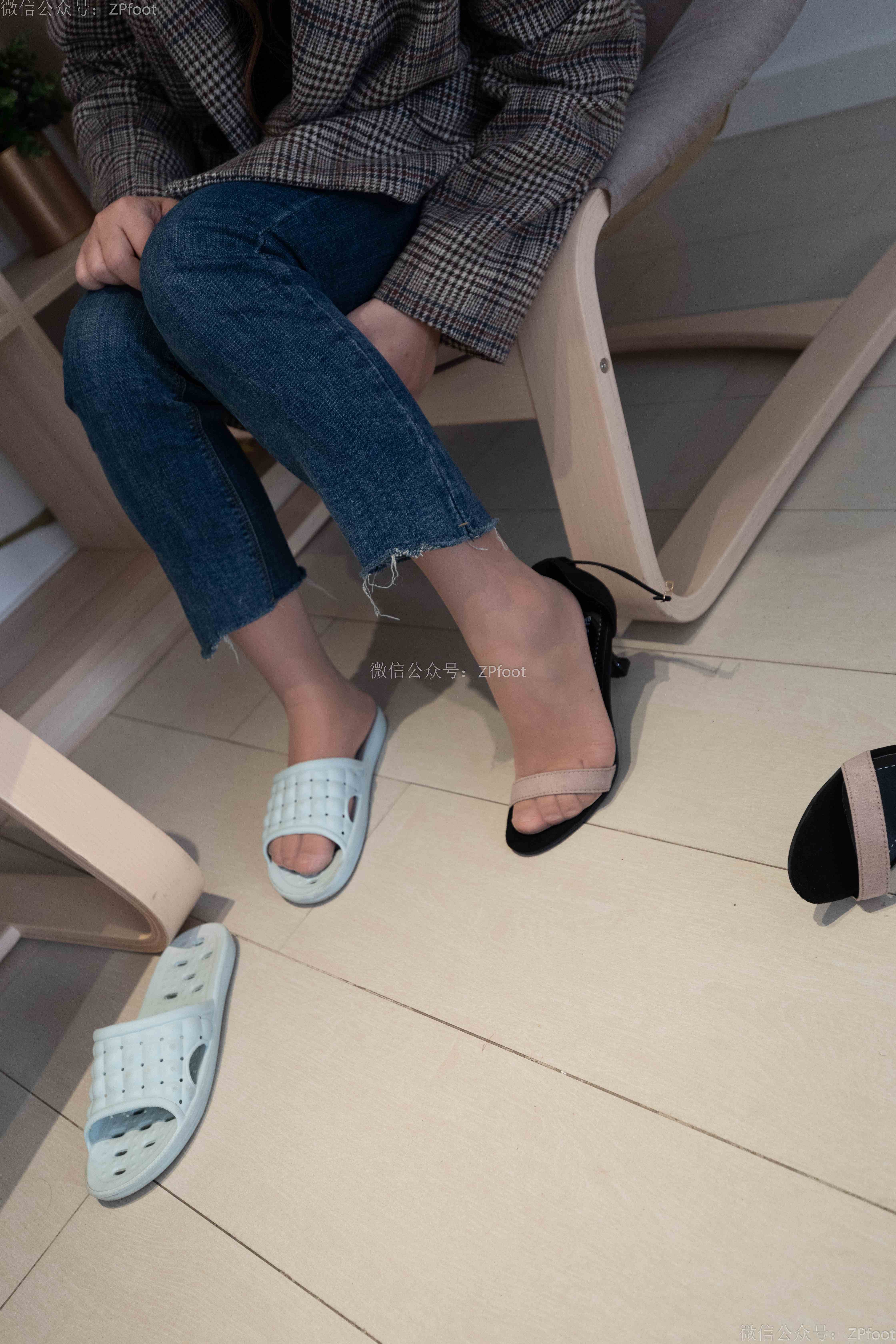 China Beauty Legs and feet 1201