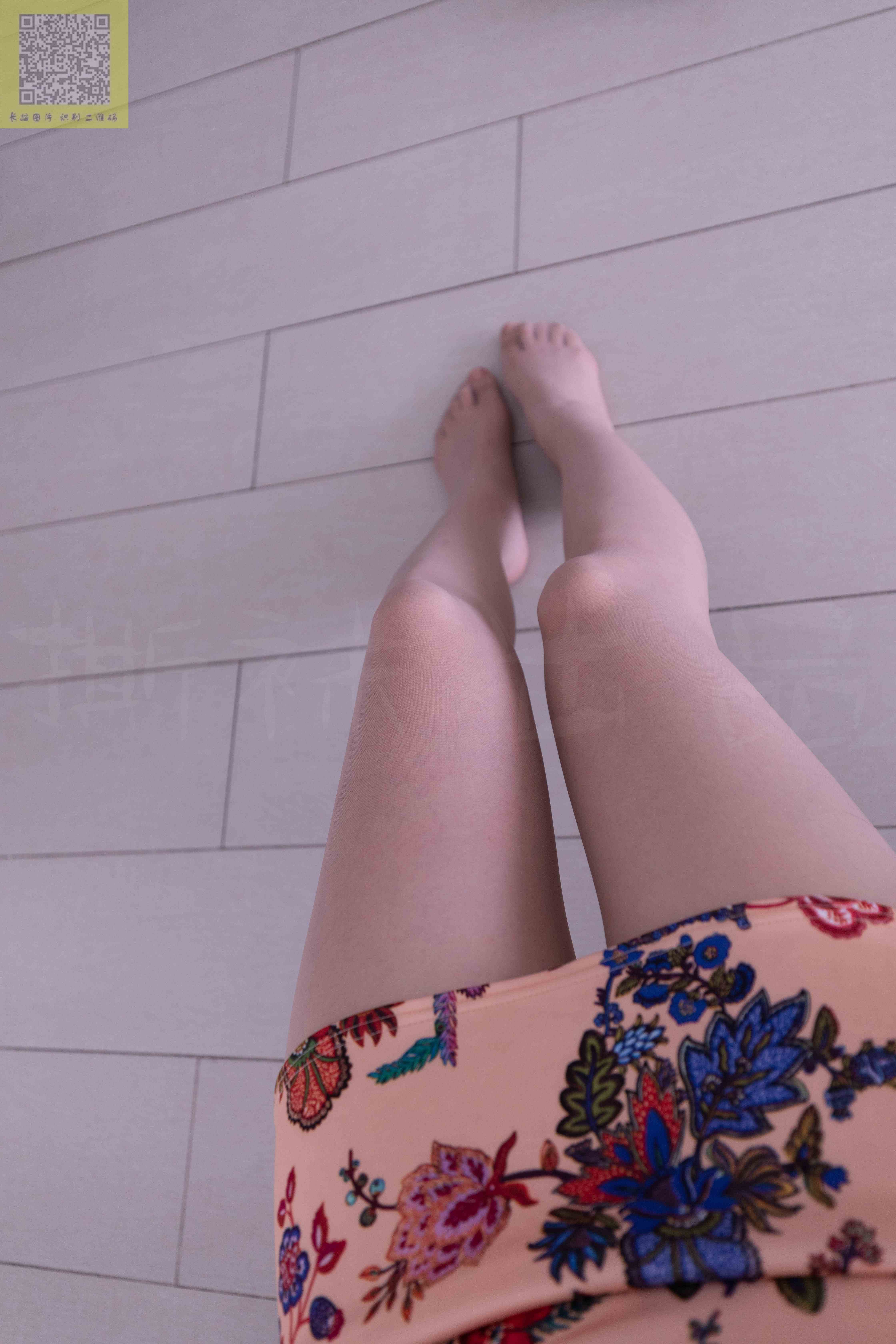 China Beauty Legs and feet 1204