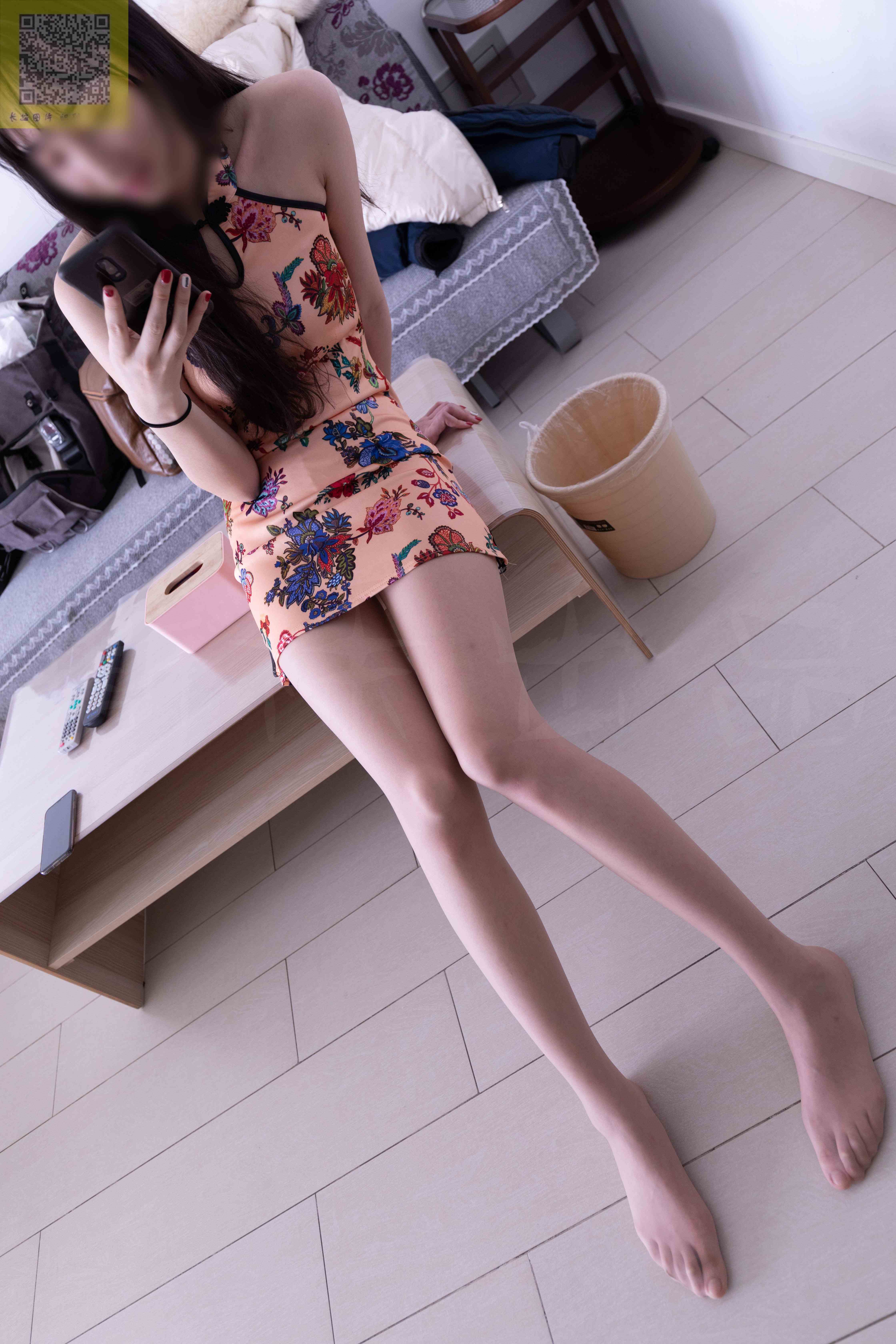 China Beauty Legs and feet 1204