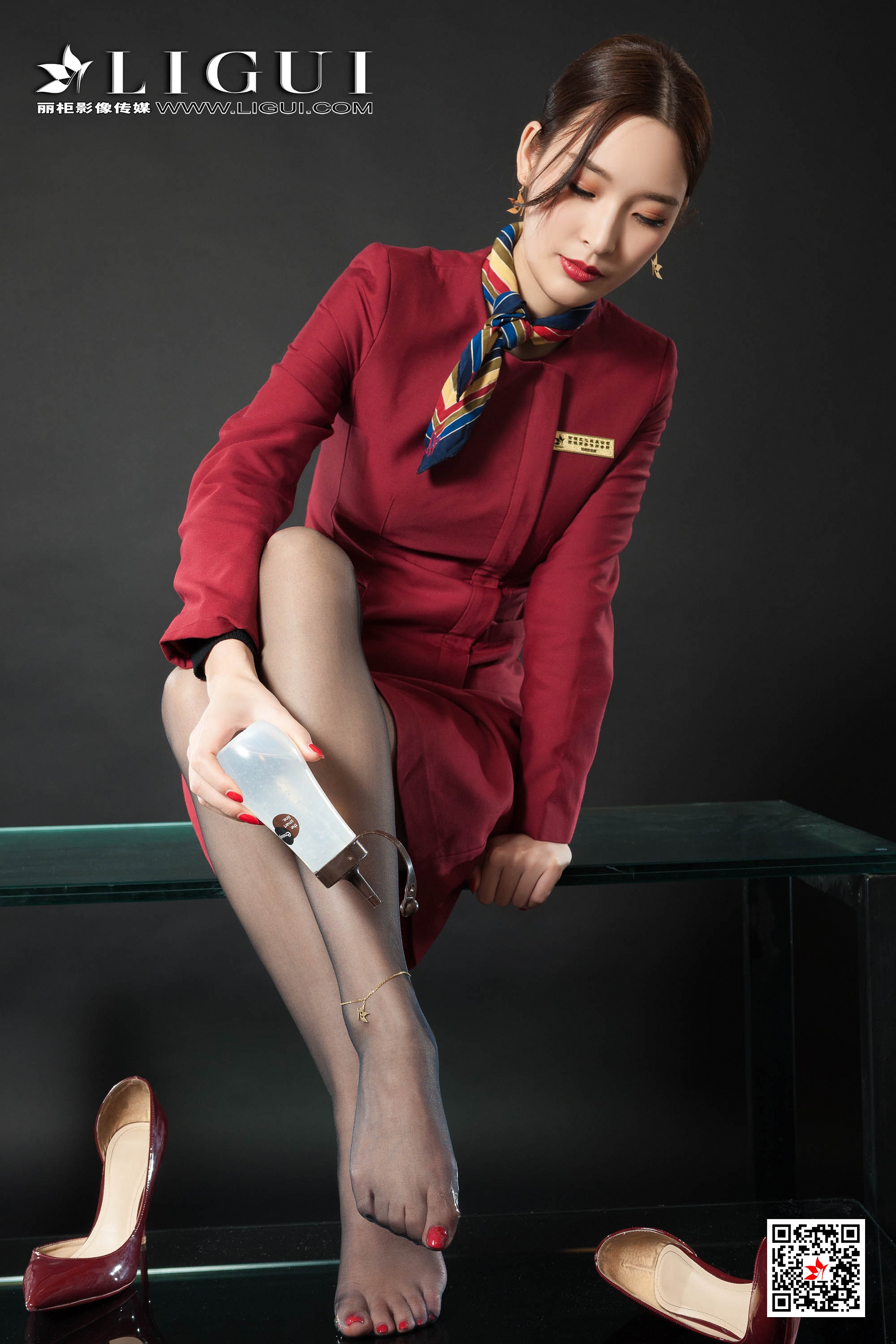 pretty lady dirty feet 94