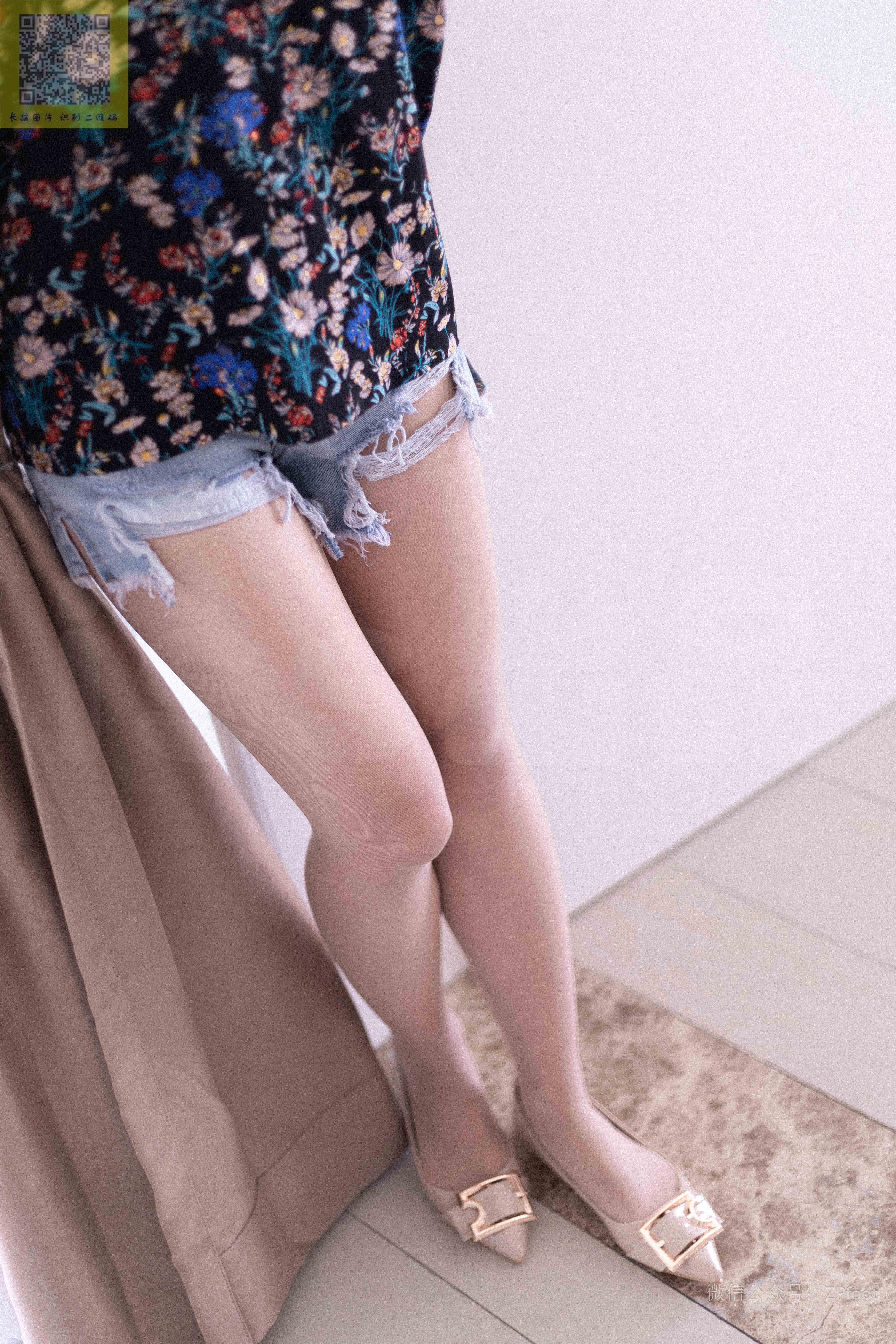 China Beauty Legs and feet 1207