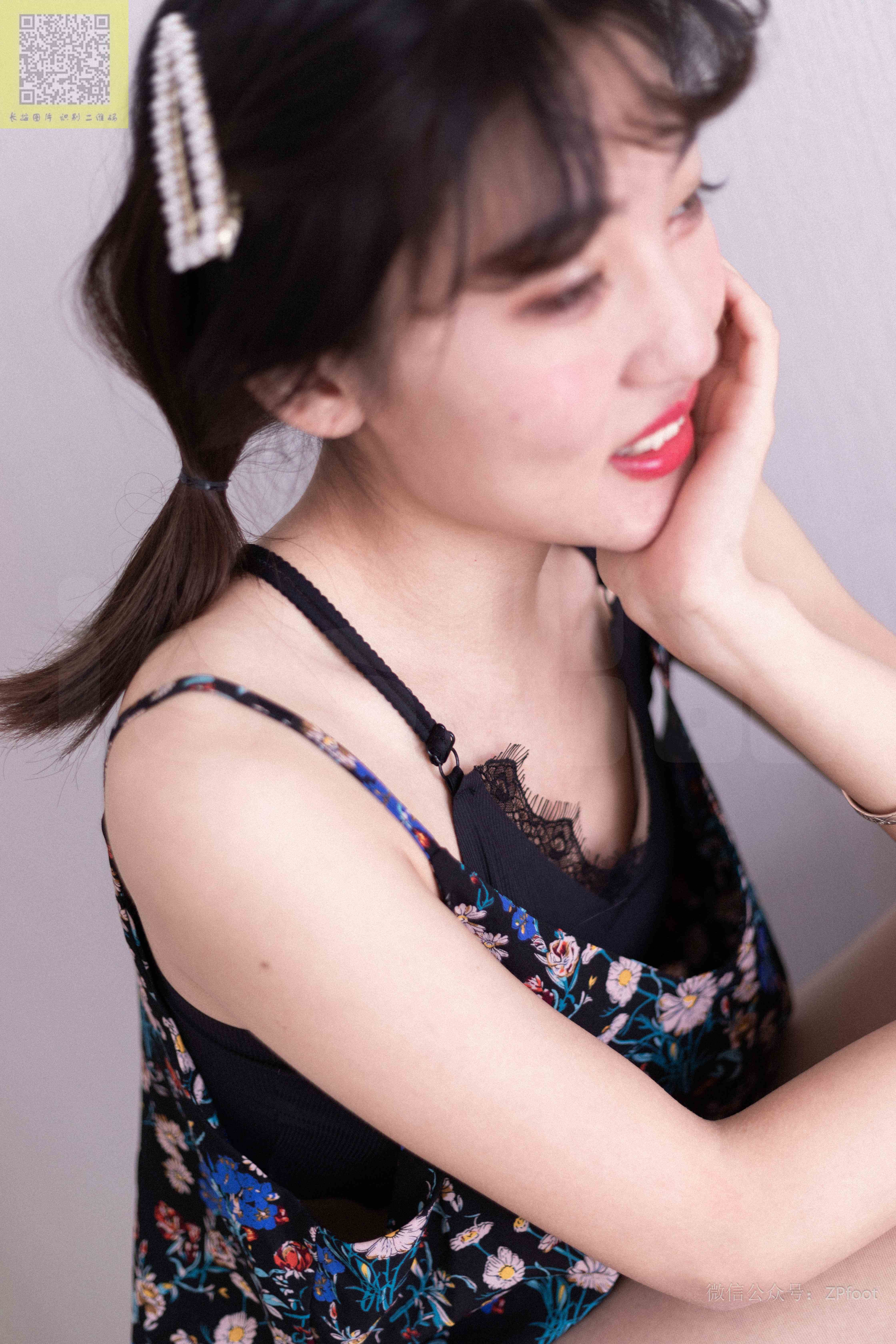 China Beauty Legs and feet 1207