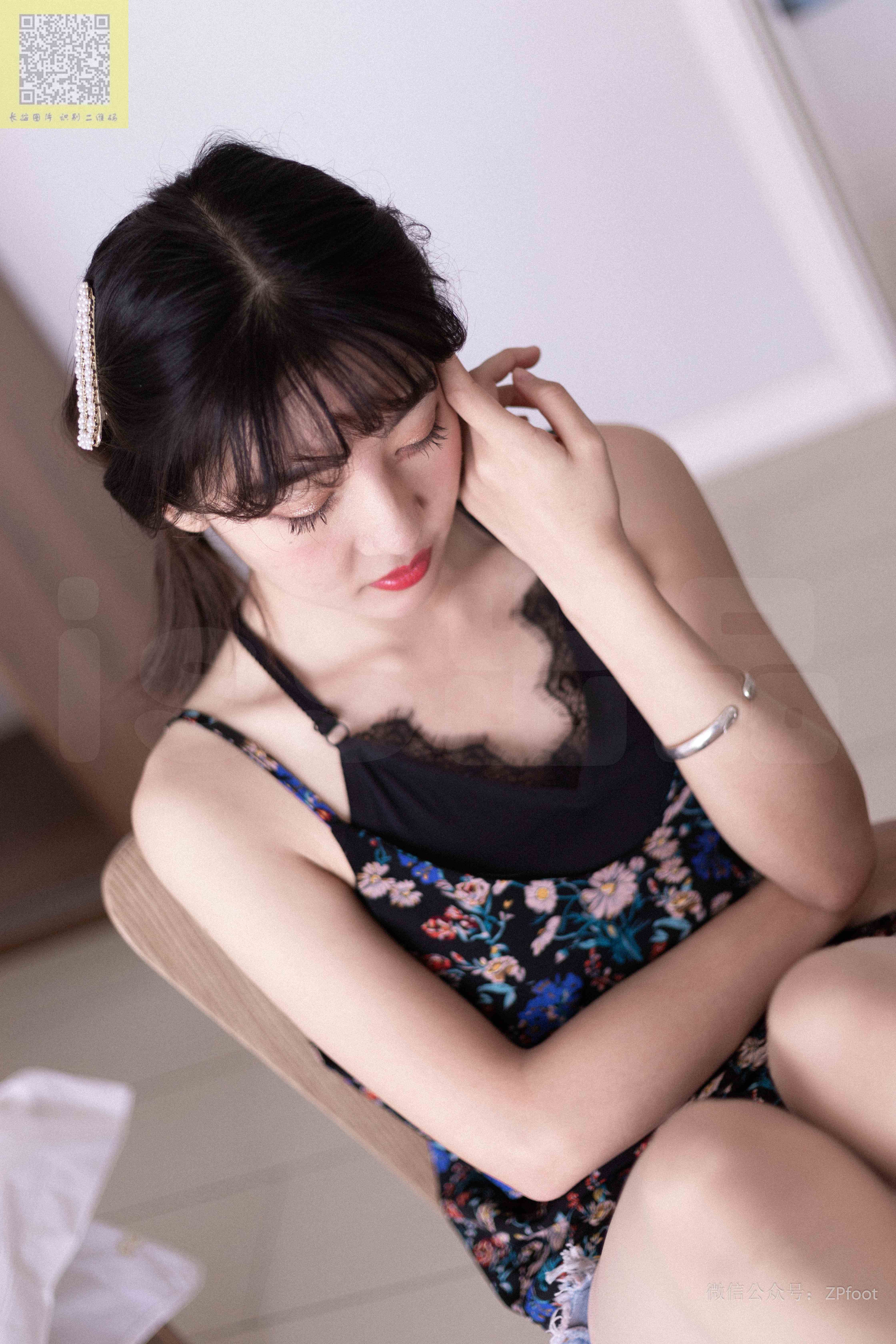 China Beauty Legs and feet 1207